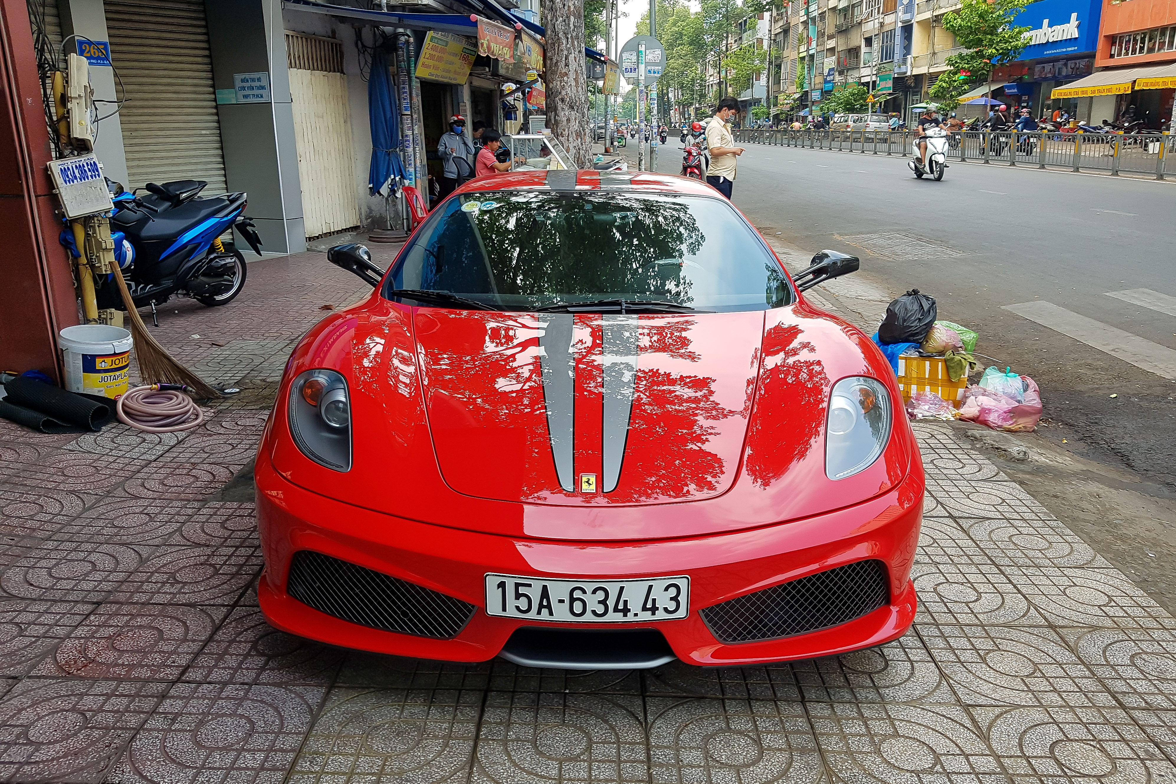 ferrari,  f430,  ferrari f430,  430 scuderia,  ferrari 430 scuderia,  458,  458 speciale,  f8 tributo,  488 pista,  sieu xe,  trung nguyen,  dang le nguyen vu anh 2