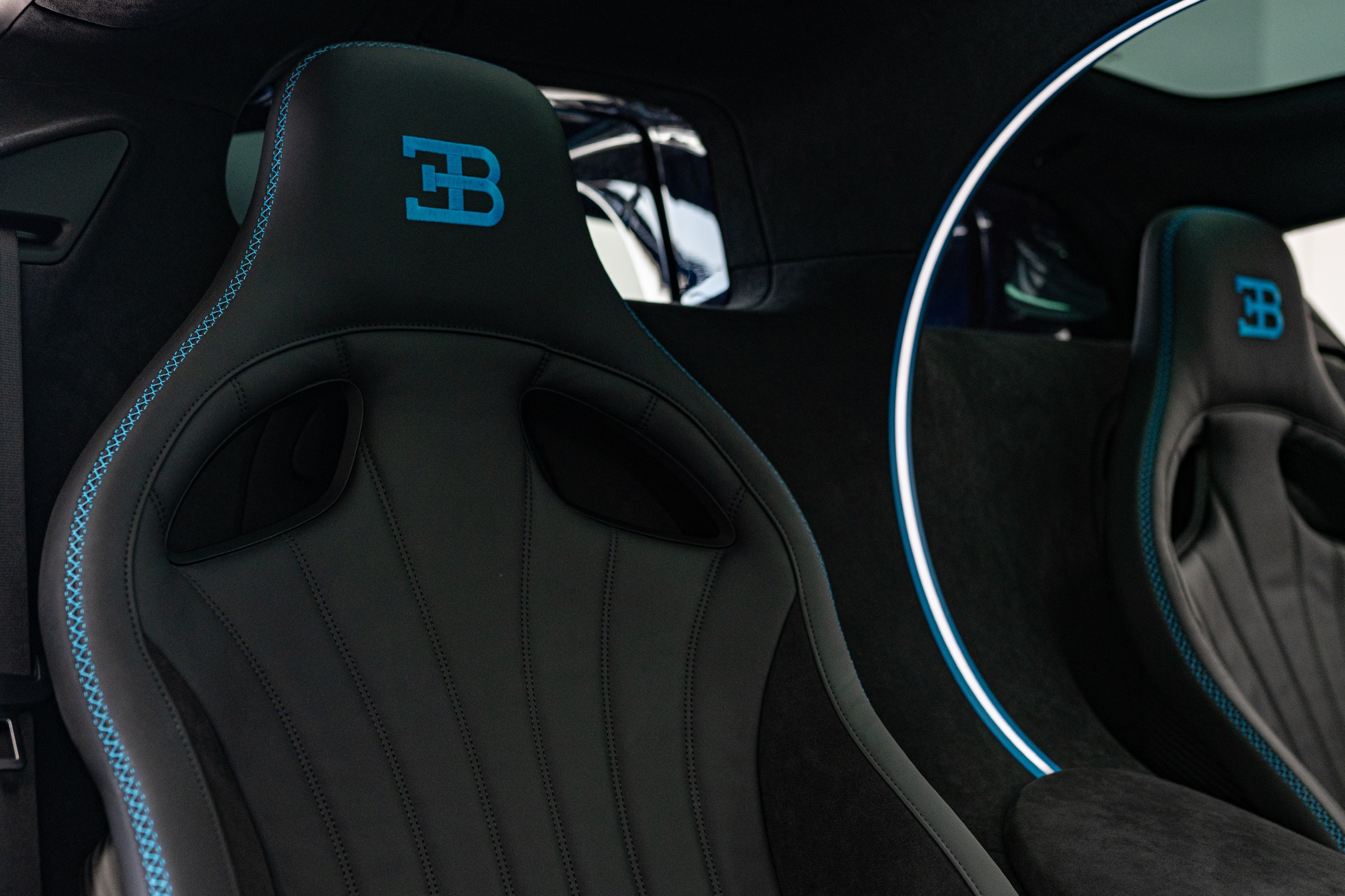 siêu xe Bugatti Chiron,  Bugatti Chiron , bugatti , chiron,  bugatti chiron,  divo,  bugatti divo,  chiron pur sport,  bugatti chiron pur sport,  siêu xe ảnh 9 sieu xe Bugatti Chiron,  Bugatti Chiron , bugatti , chiron,  bugatti chiron,  divo,  bugatti divo,  chiron pur sport,  bugatti chiron pur sport,  sieu xe anh 9