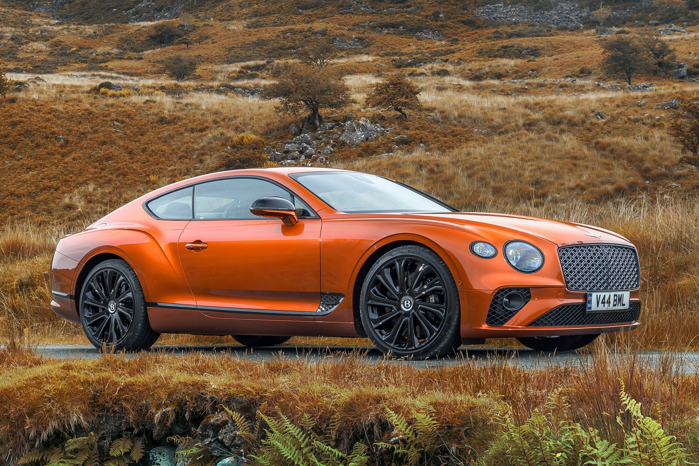 Chi tiet Bentley Continental GT Mulliner vua ra mat hinh anh