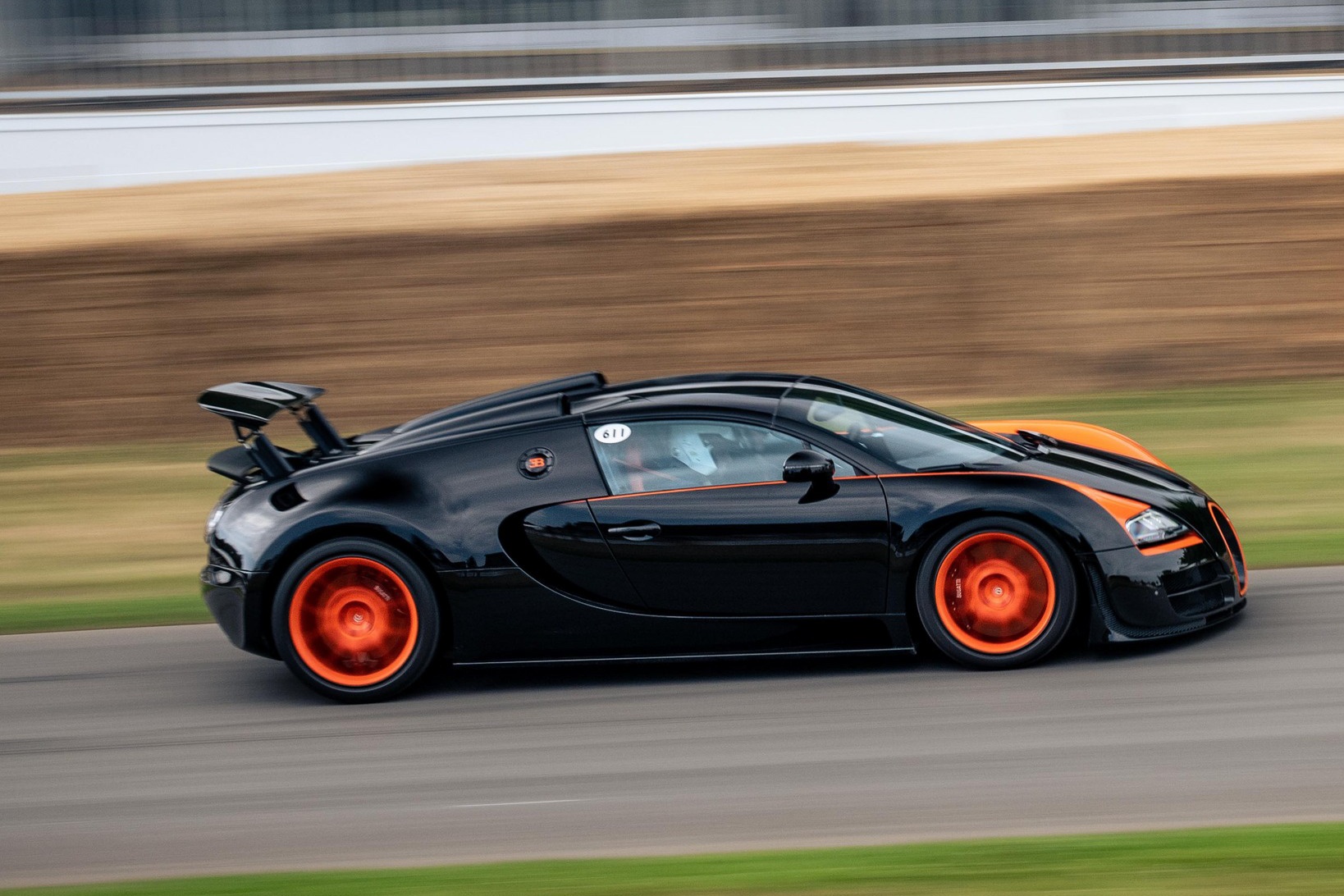 bugatti,  Goodwood Festival of Speed,  chiron,  veyron,  Veyron 16.4 Super Sport World Record Edition,  Veyron 16.4 Grand Sport Vitesse World Record Edition va Chiron Super Sport 300+,  sieu xe anh 9