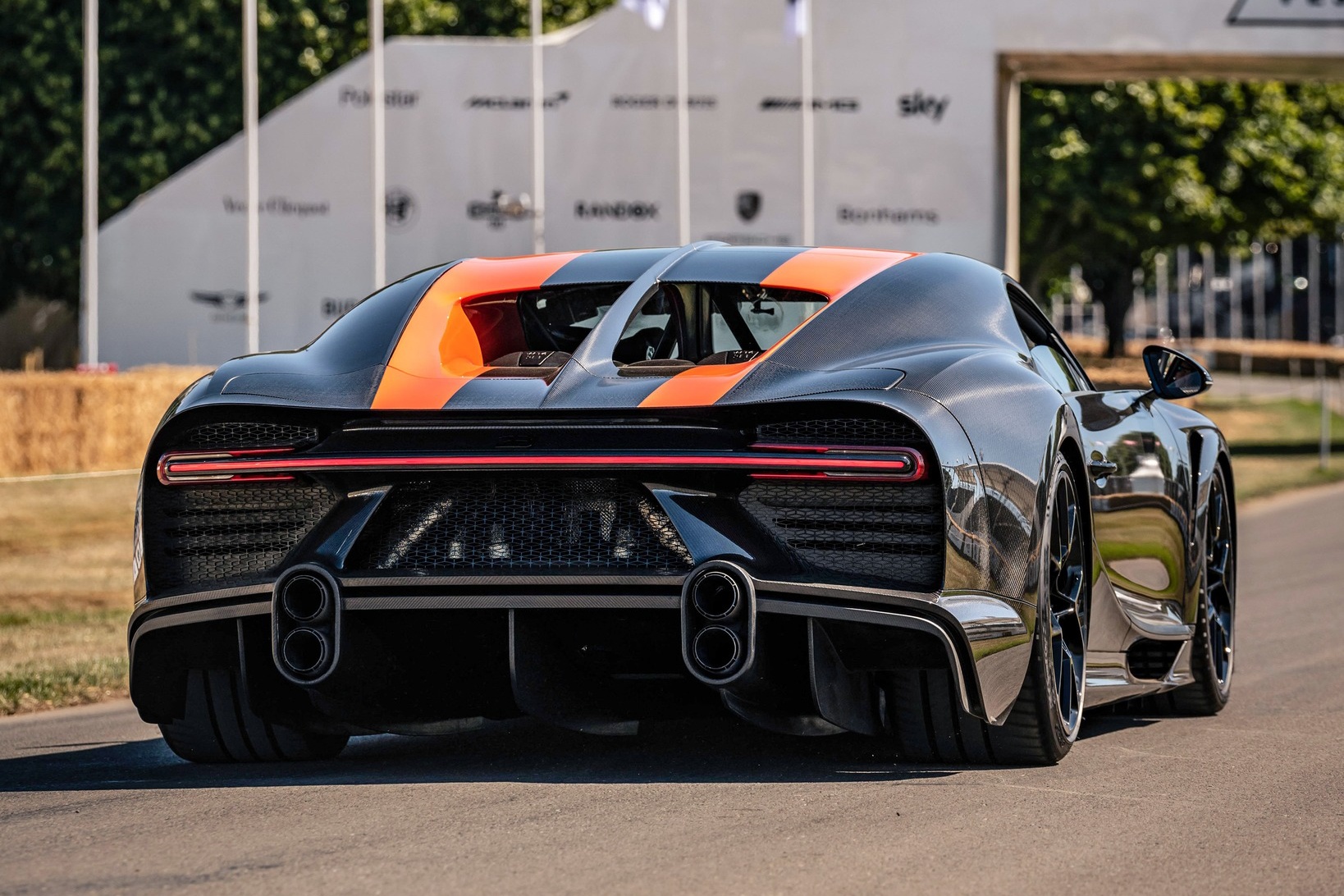 bugatti,  Goodwood Festival of Speed,  chiron,  veyron,  Veyron 16.4 Super Sport World Record Edition,  Veyron 16.4 Grand Sport Vitesse World Record Edition va Chiron Super Sport 300+,  sieu xe anh 12