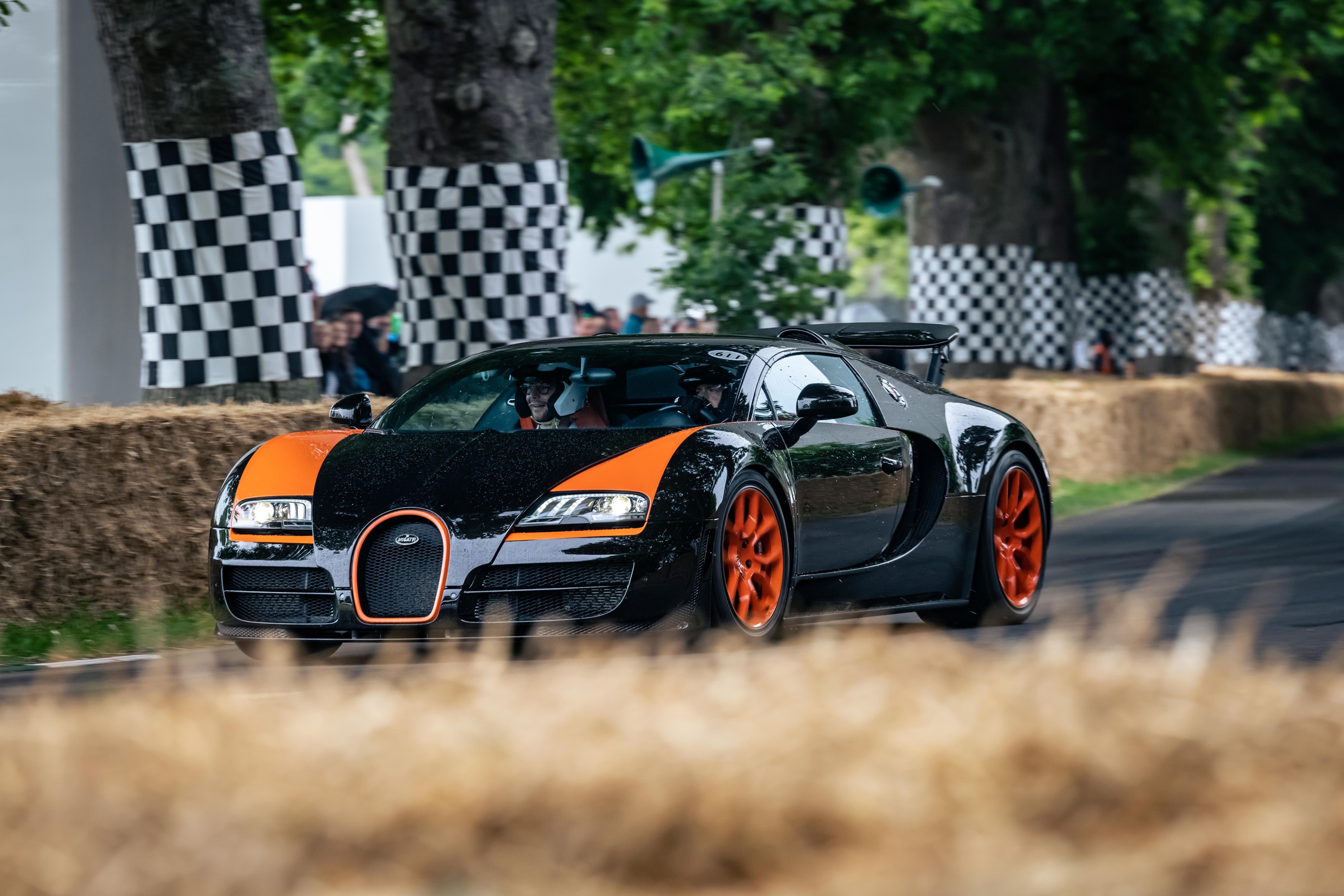 bugatti,  Goodwood Festival of Speed,  chiron,  veyron,  Veyron 16.4 Super Sport World Record Edition,  Veyron 16.4 Grand Sport Vitesse World Record Edition va Chiron Super Sport 300+,  sieu xe anh 7