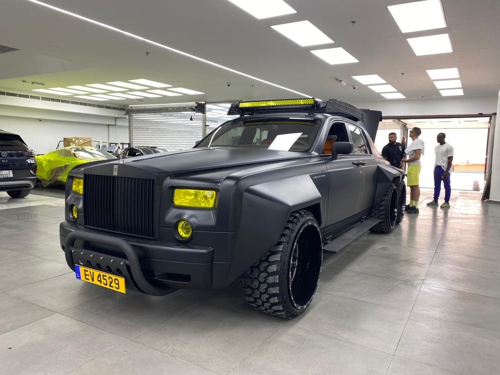 rolls-royce,  phantom,  ghost,  wraith,  phantom 6x6,  phantom dia hinh,  do xe,  xe do,  rolls-royce phantom,  rolls-royce phantom 6x6 anh 4