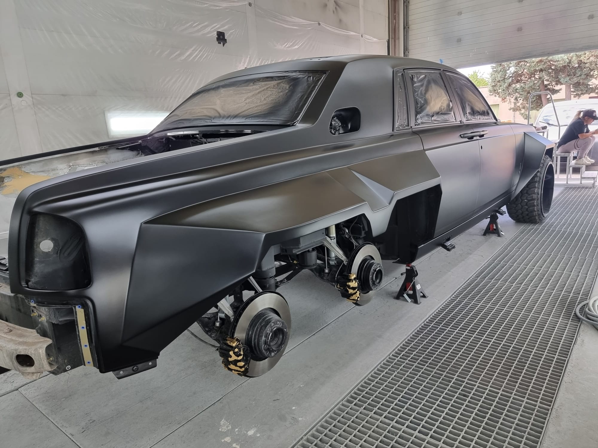 rolls-royce,  phantom,  ghost,  wraith,  phantom 6x6,  phantom dia hinh,  do xe,  xe do,  rolls-royce phantom,  rolls-royce phantom 6x6 anh 6