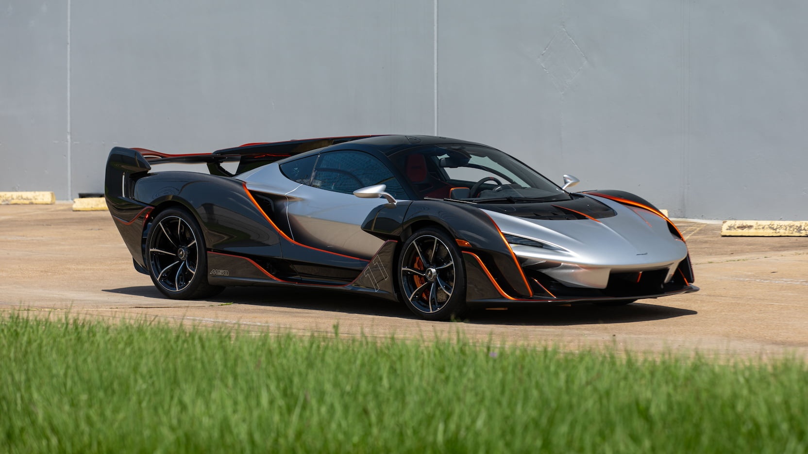 mclaren,  senna,  sabre,  speedtail,  720s,  765lt,  mso,  sieu xe,  dau gia,  Mecum Auctions anh 3