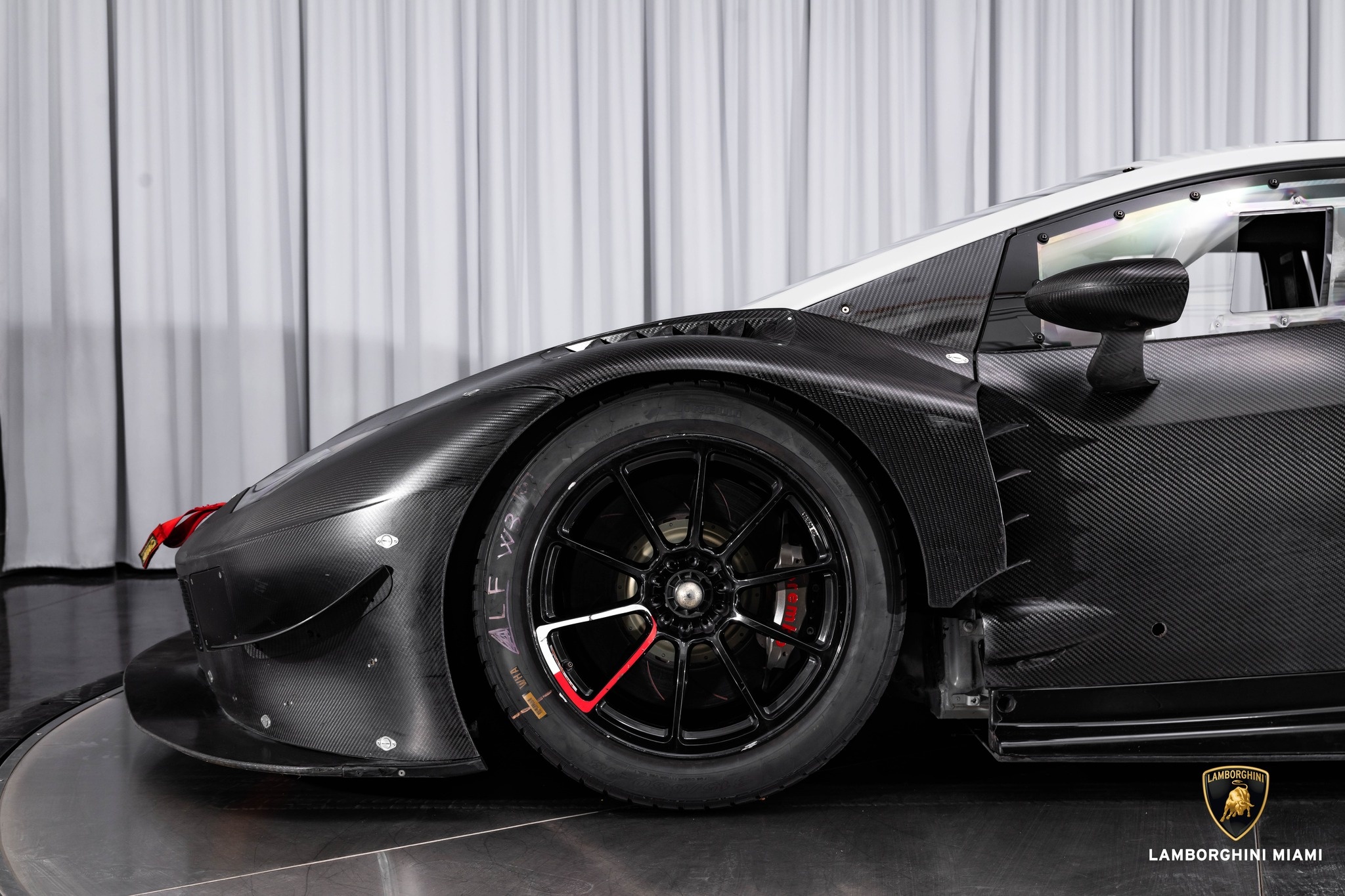 lamborghini,  huracan,  huracan gt3,  huracan gt3 evo,  huracan gt3 evo2,  xe đua,  siêu xe,  aventador,  lamborghini huracan,  super trofeo,  Squadra Corse,  urus,  murcielago,  gallardo,  ferrari,  mclaren,  aston martin ảnh 4 lamborghini,  huracan,  huracan gt3,  huracan gt3 evo,  huracan gt3 evo2,  xe dua,  sieu xe,  aventador,  lamborghini huracan,  super trofeo,  Squadra Corse,  urus,  murcielago,  gallardo,  ferrari,  mclaren,  aston martin anh 4