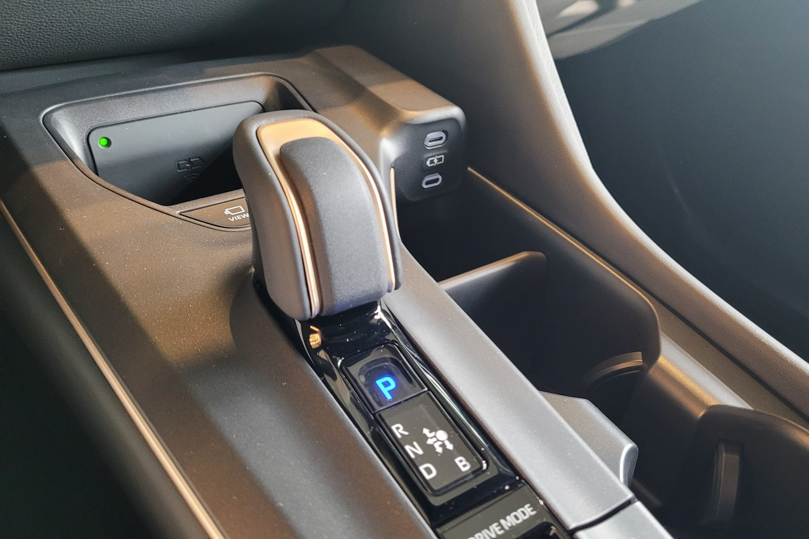 toyota,  crown,  avalon,  sedan,  ra mắt,  bz4x,  crossover,  xe mới ảnh 14 toyota,  crown,  avalon,  sedan,  ra mat,  bz4x,  crossover,  xe moi anh 14