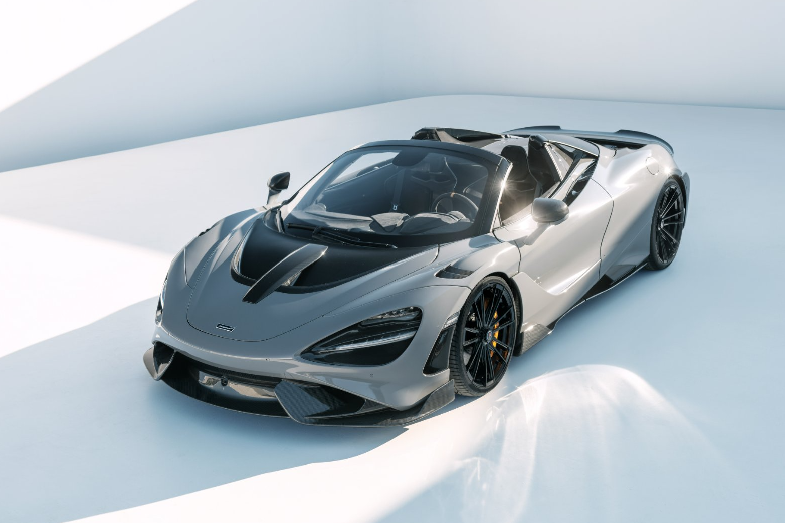 McLaren 765LT Spider duoc tang cong suat voi goi do tu Novitec hinh anh