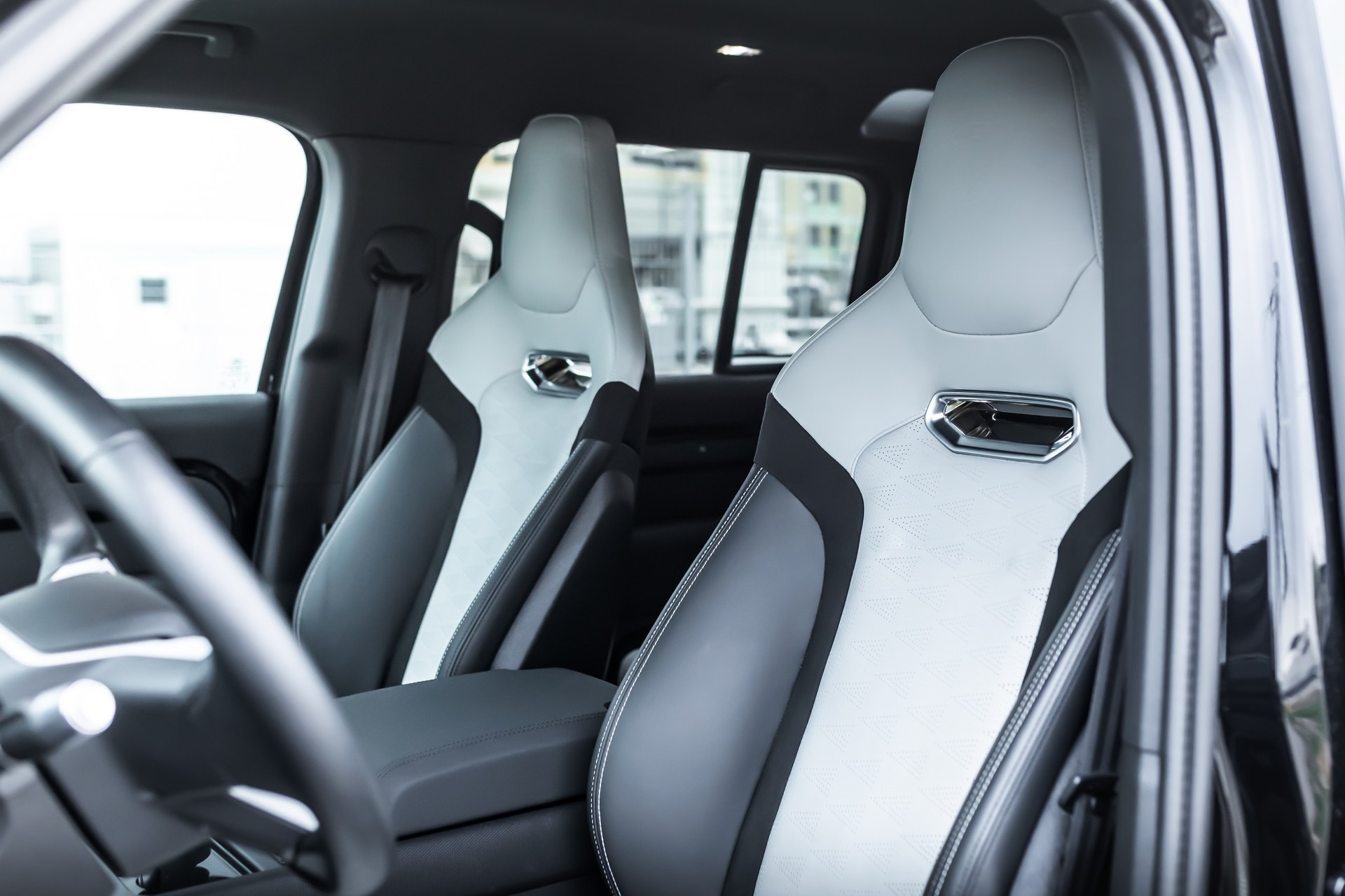 land rover,  defender,  land rover defender,  defender manhart,  manhart,  xe do,  dp 500,  defender 110,  suv,  g63,  g-class,  range rover anh 8