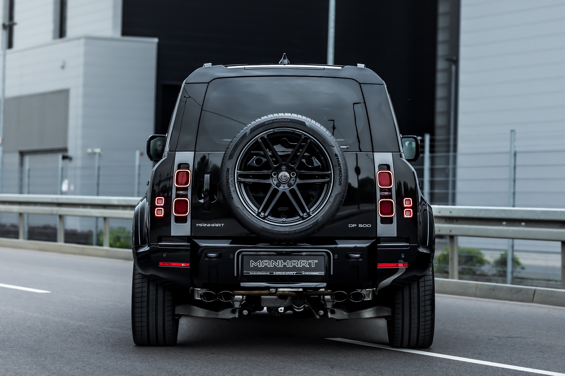 land rover,  defender,  land rover defender,  defender manhart,  manhart,  xe do,  dp 500,  defender 110,  suv,  g63,  g-class,  range rover anh 3
