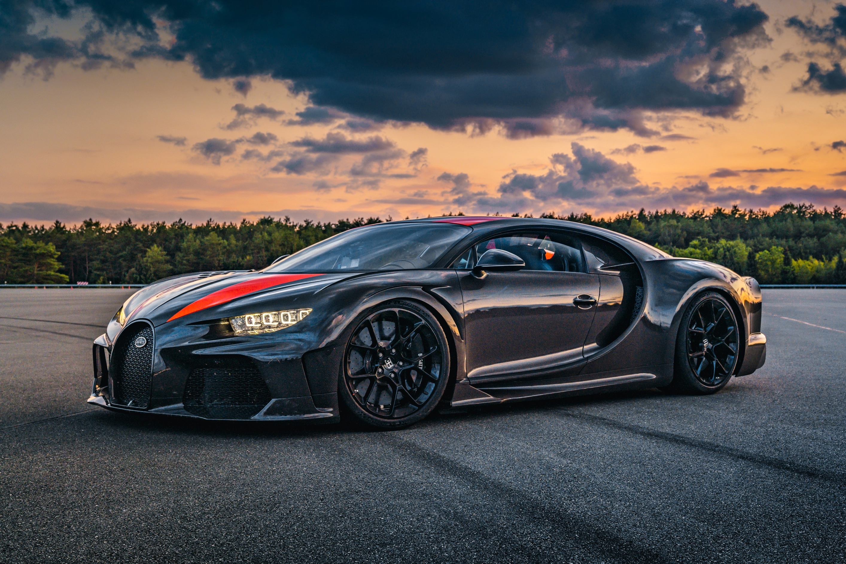 Chiec Bugatti Chiron Super Sport 300+ cuoi cung da duoc ban giao hinh anh