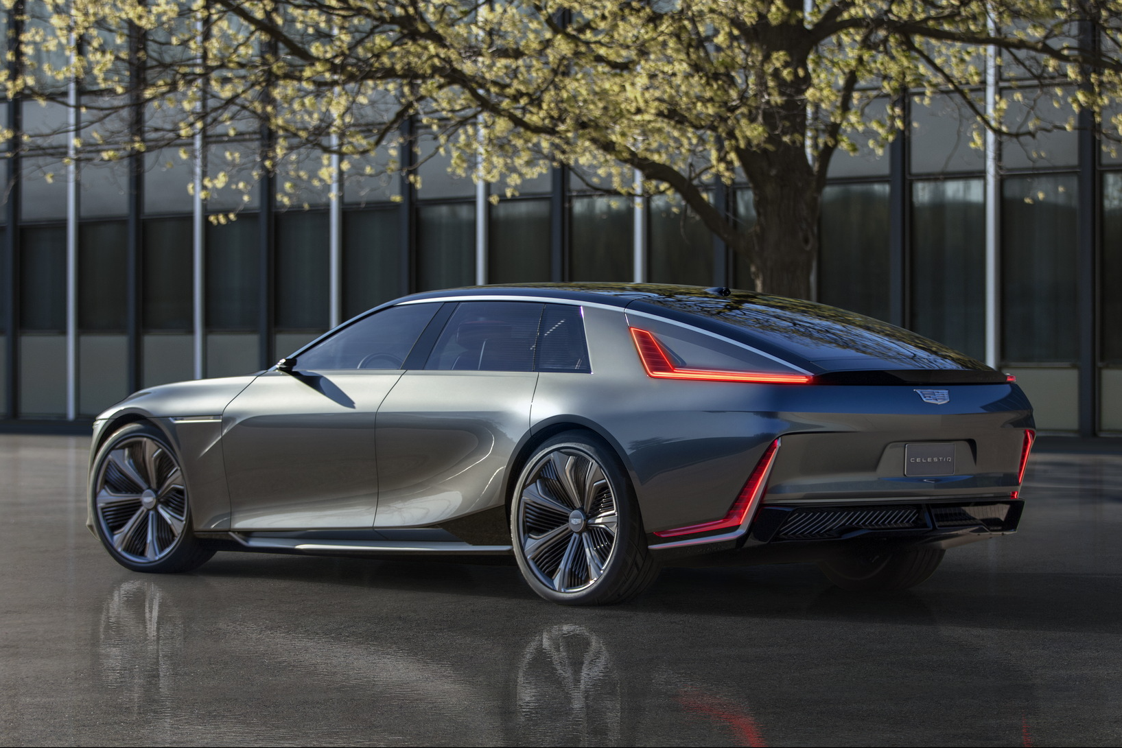 Cadillac,  Celestiq,  Lyriq,  Blazer,  Cadillac Sixteen,  xe dien anh 12