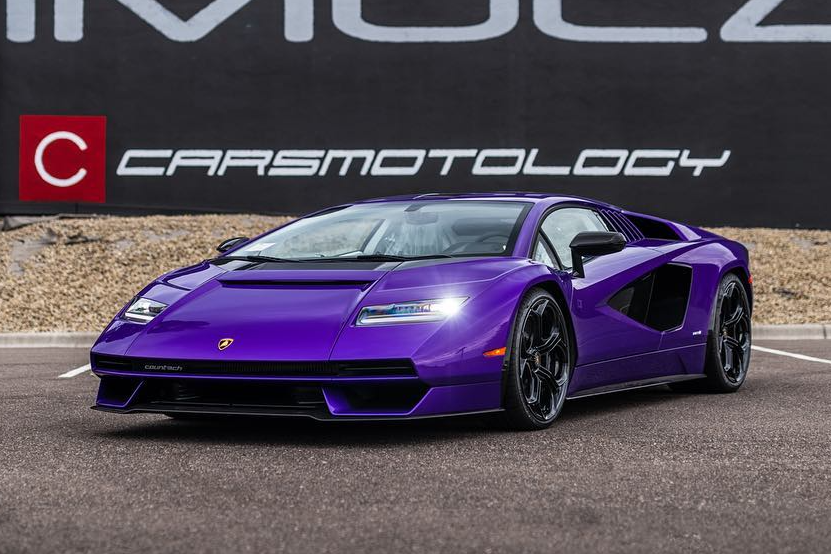 Lamborghini Countach LPI 800-4 dau tien tai My hinh anh