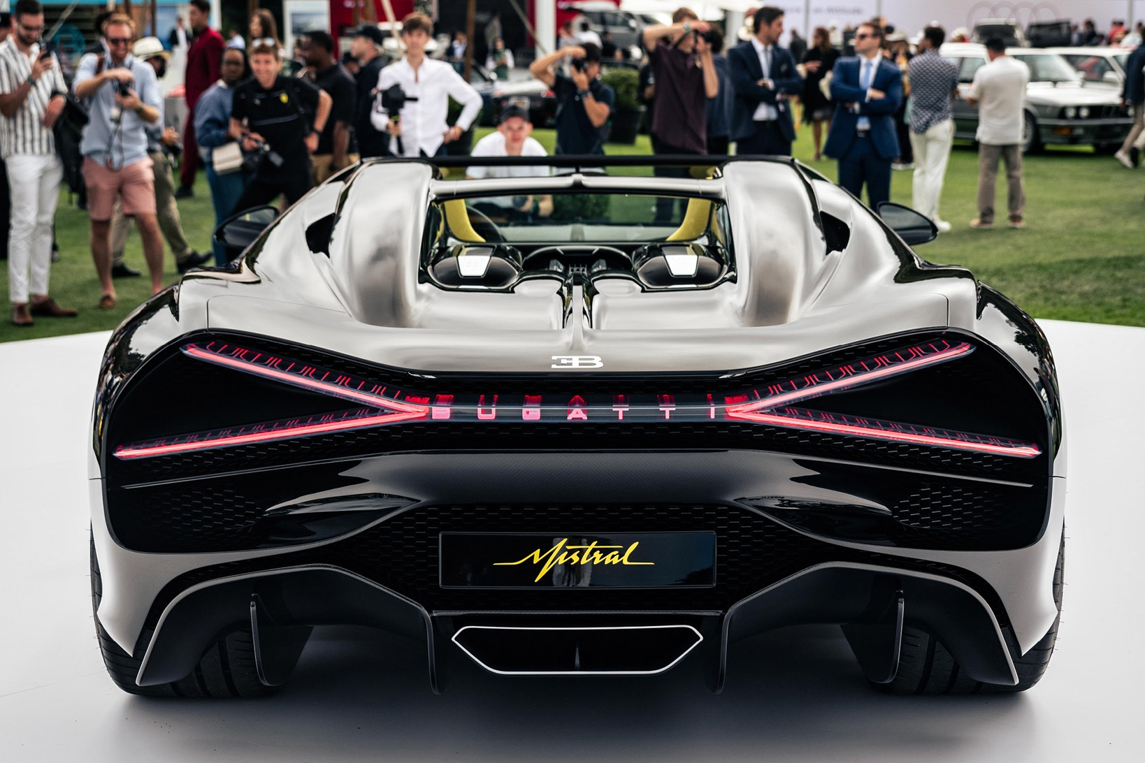 bugatti,  w16 mistral,  mistral,  bugatti w16 mistral,  the quail,  monterey car week,  veyron,  chiron,  divo,  Type 57,  La Voiture Noire,  Veyron Barchetta,  rimac,  sieu xe,  hypercar,  supercar,  megacar,  w16 anh 14