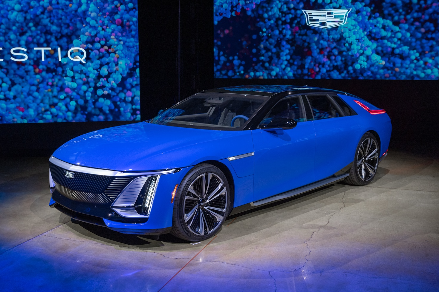 koenigsegg,  cc850,  bugatti,  chiron,  w16 mistral,  pagani,  utopia,  ferrari,  purosangue,  lamborghini,  huracan sterrato,  porsche,  911 dakar,  rolls-royce,  spectre,  cadillac,  celestiq,  bentley,  mulliner,  batur,  mercedes-amg,  amg one,  bmw,  i7,  ford,  mustang,  Maserati,  GranTurismo,  aston martin,  dbr22,  Toyota,  Crown,  honda,  civic type r anh 16