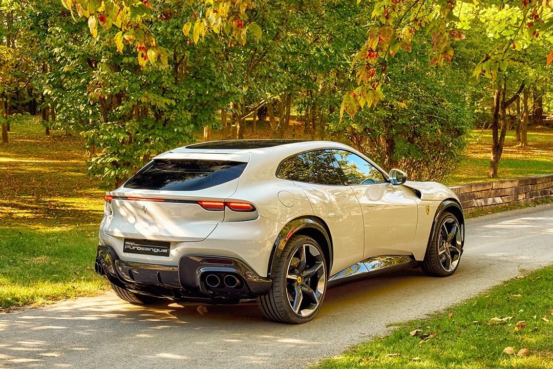 koenigsegg,  cc850,  bugatti,  chiron,  w16 mistral,  pagani,  utopia,  ferrari,  purosangue,  lamborghini,  huracan sterrato,  porsche,  911 dakar,  rolls-royce,  spectre,  cadillac,  celestiq,  bentley,  mulliner,  batur,  mercedes-amg,  amg one,  bmw,  i7,  ford,  mustang,  Maserati,  GranTurismo,  aston martin,  dbr22,  Toyota,  Crown,  honda,  civic type r anh 9