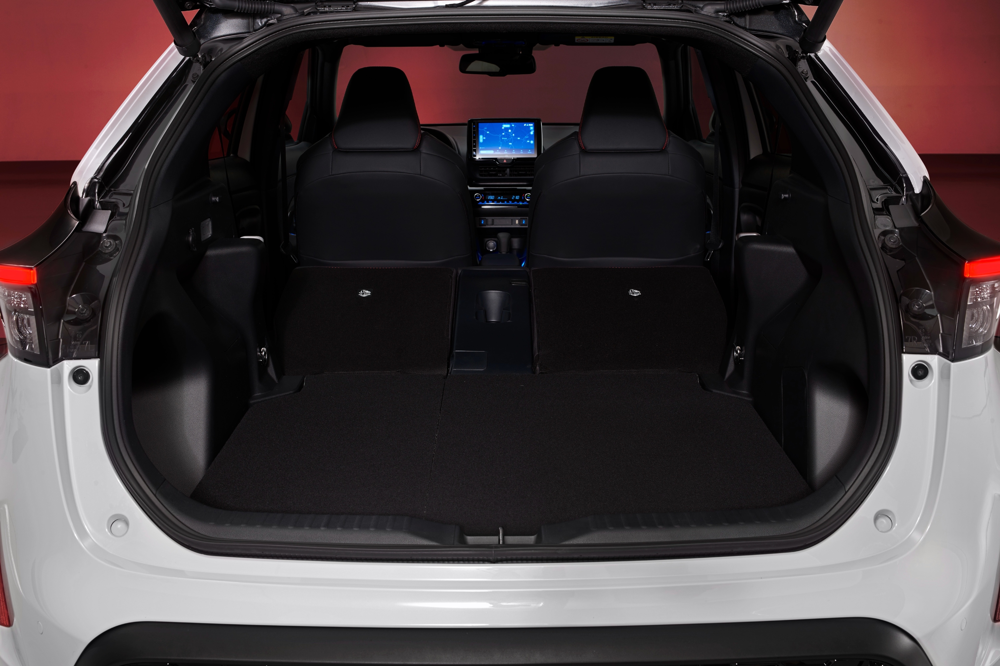 toyota,  yaris,  yaris cross,  gr sport,  gazoo racing,  toyota yaris,  yaris cross gr sport,  suv,  xe the thao anh 11