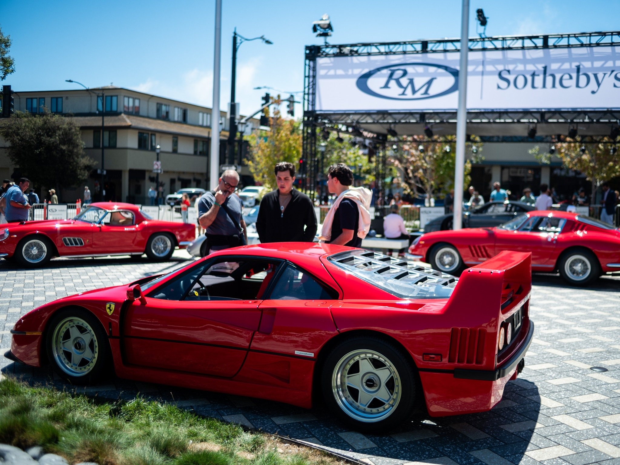 Top 10 mau xe duoc dau gia cao nhat tai Monterey Car Week 2022 hinh anh