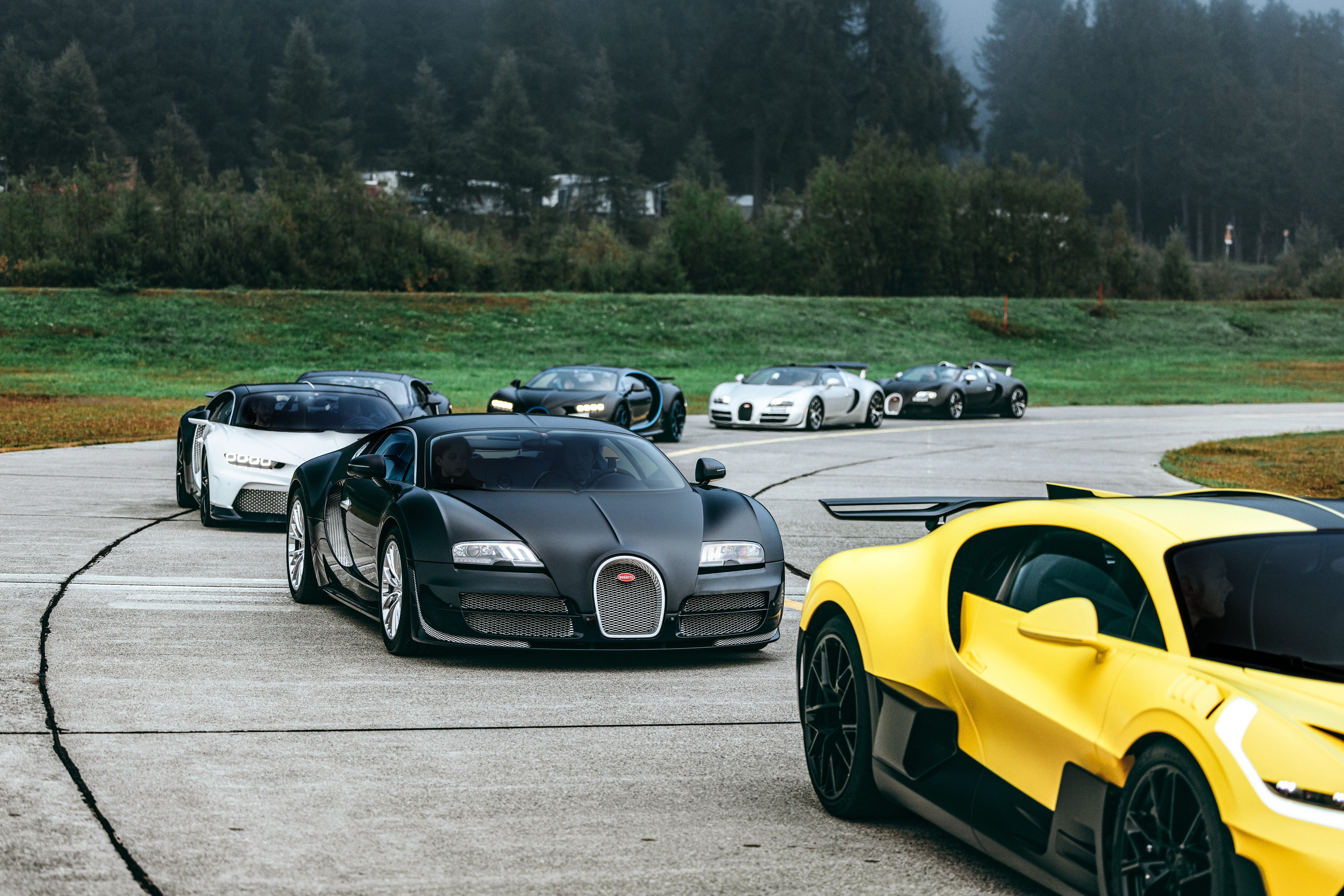 bugatti,  veyron,  chiron,  divo,  bolide,  La Voiture Noire,  Centodieci,  Divo,  Veyron Grand Sport,  Veyron Super Sport,  Chiron Super Sport,  EB110,  EB110 Super Sport,  Type 57SC Atalante,  Type 59 Sports,  Type 101,  Type 55,  Type 35,  Type 13,  Type 1 Prinetti Stucchi,  rimac,  bugatti-rimac anh 1