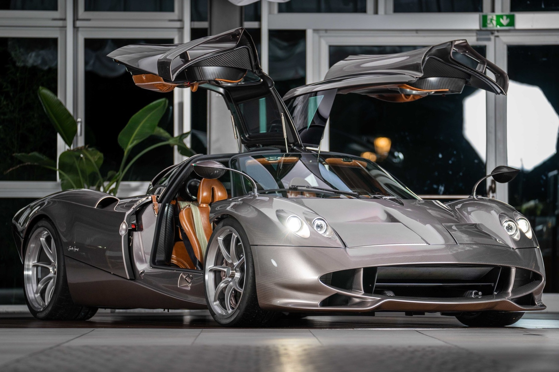 Pagani Huayra Codalunga duoc ban giao hinh anh