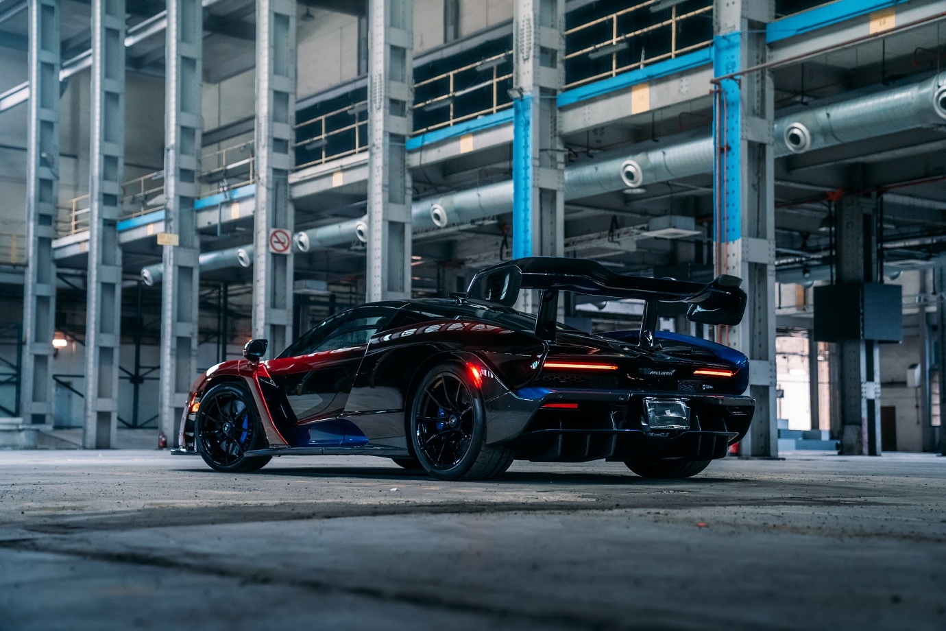 mclaren,  singapore,  f1,  dua xe f1,  cong thuc 1,  570s,  600lt,  620r,  650s,  675lt,  720s,  senna,  sabre,  speedtail,  elva,  artura,  slr,  mso,  lamborghini,  ferrari,  sieu xe anh 6