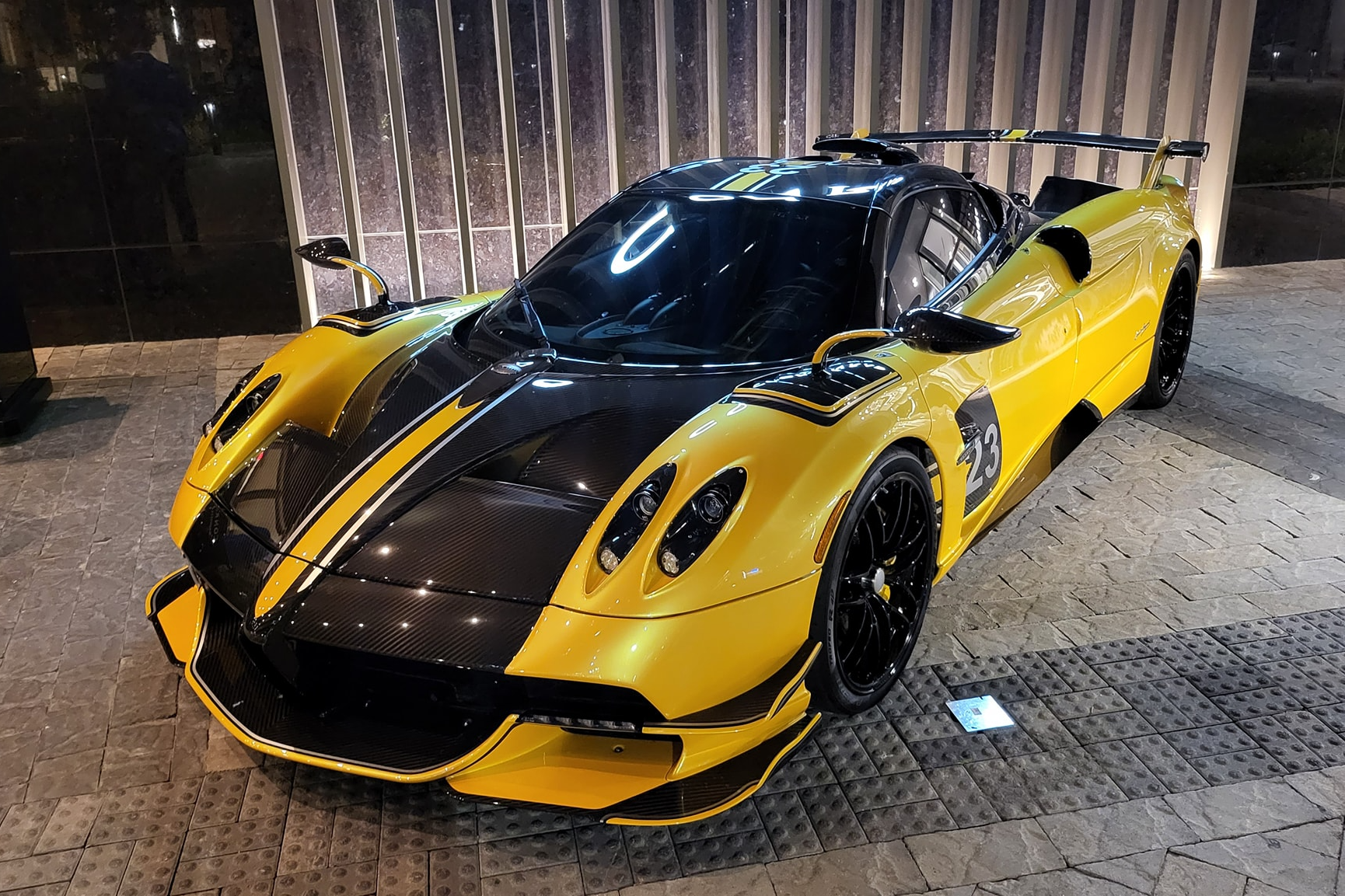 pagani,  huayra,  zonda,  utopia,  huayra bc,  huayra roadster,  huayra roadster bc,  zonda f,  zonda r,  zonda revolucion,  huayra r,  sieu xe,  lamborghini,  ferrari,  mclaren,  koenigsegg,  bugatti,  pagani raduno,  pagani raduno,  tempesta,  pacchetto tempesta anh 9