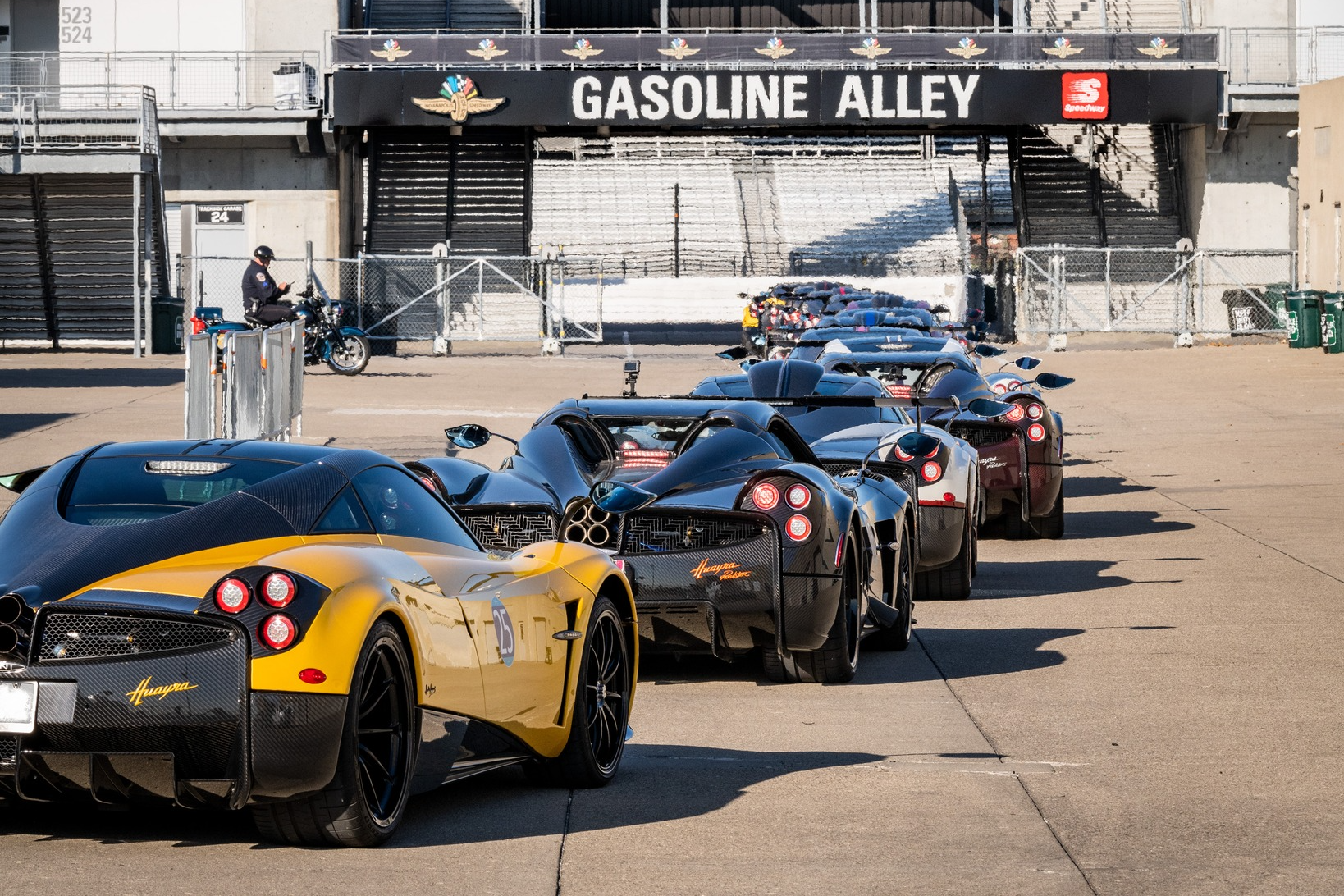 pagani,  huayra,  zonda,  utopia,  huayra bc,  huayra roadster,  huayra roadster bc,  zonda f,  zonda r,  zonda revolucion,  huayra r,  sieu xe,  lamborghini,  ferrari,  mclaren,  koenigsegg,  bugatti,  pagani raduno,  pagani raduno,  tempesta,  pacchetto tempesta anh 2