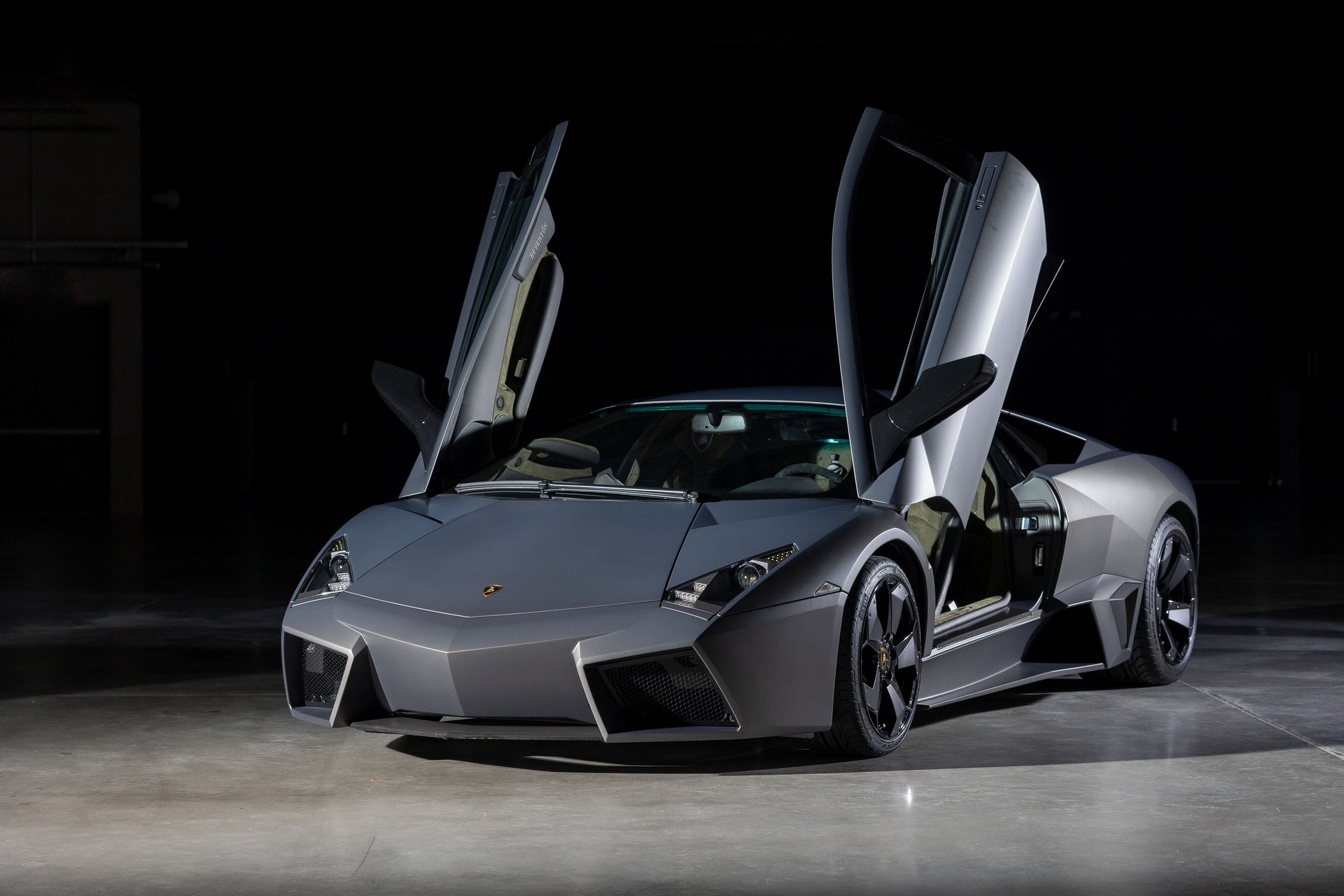 lamborghini,  reventon,  murcielago,  aventador,  urus,  huracan,  gallardo,  siêu xe,  bản giới hạn,  đấu giá,  lamborghini revernton,  f22,  rm sotheby,  sotheby,  ferrari,  mclaren,  bugatti,  koenigsegg,  pagani ảnh 1 lamborghini,  reventon,  murcielago,  aventador,  urus,  huracan,  gallardo,  sieu xe,  ban gioi han,  dau gia,  lamborghini revernton,  f22,  rm sotheby,  sotheby,  ferrari,  mclaren,  bugatti,  koenigsegg,  pagani anh 1