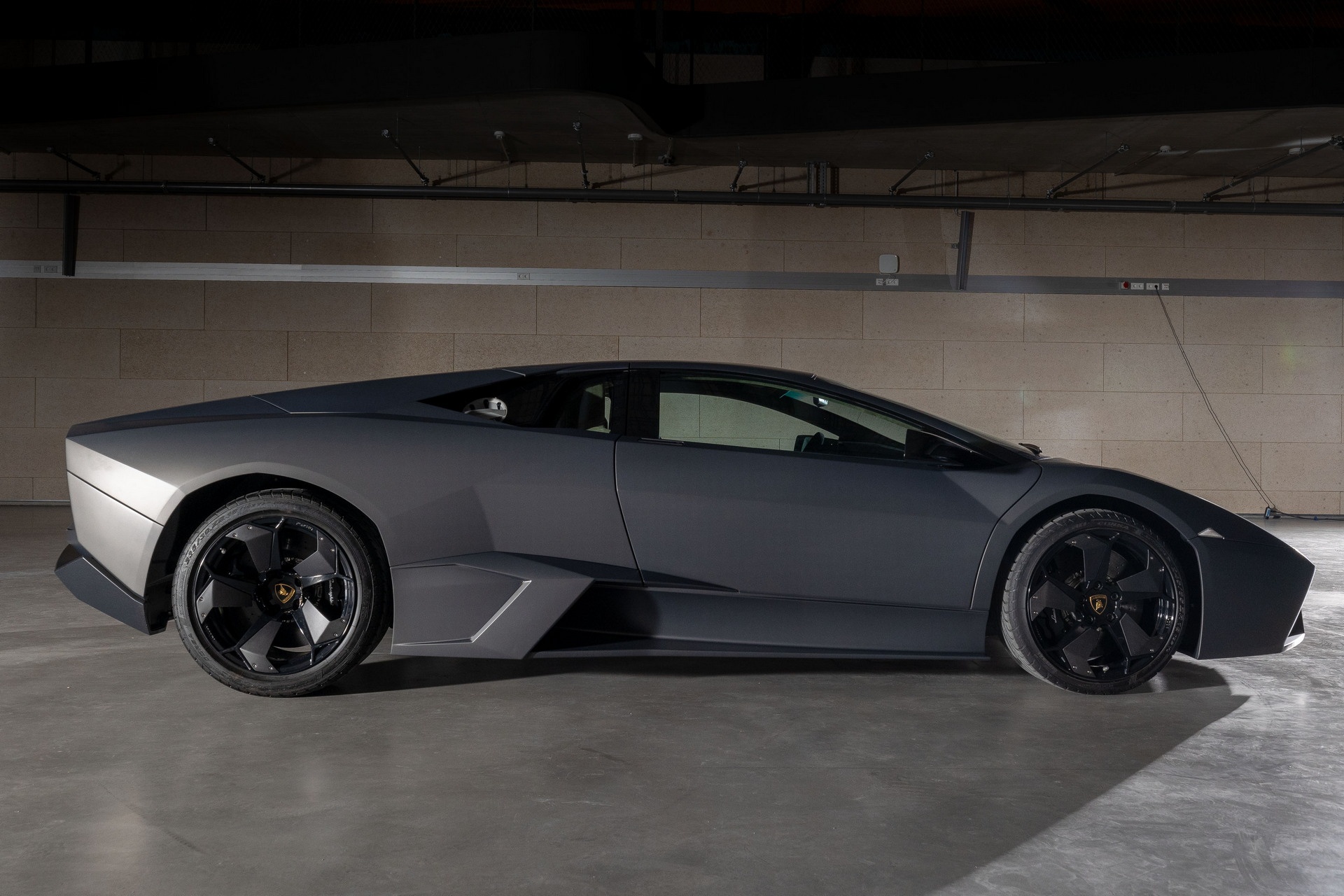 lamborghini,  reventon,  murcielago,  aventador,  urus,  huracan,  gallardo,  siêu xe,  bản giới hạn,  đấu giá,  lamborghini revernton,  f22,  rm sotheby,  sotheby,  ferrari,  mclaren,  bugatti,  koenigsegg,  pagani ảnh 5 lamborghini,  reventon,  murcielago,  aventador,  urus,  huracan,  gallardo,  sieu xe,  ban gioi han,  dau gia,  lamborghini revernton,  f22,  rm sotheby,  sotheby,  ferrari,  mclaren,  bugatti,  koenigsegg,  pagani anh 5