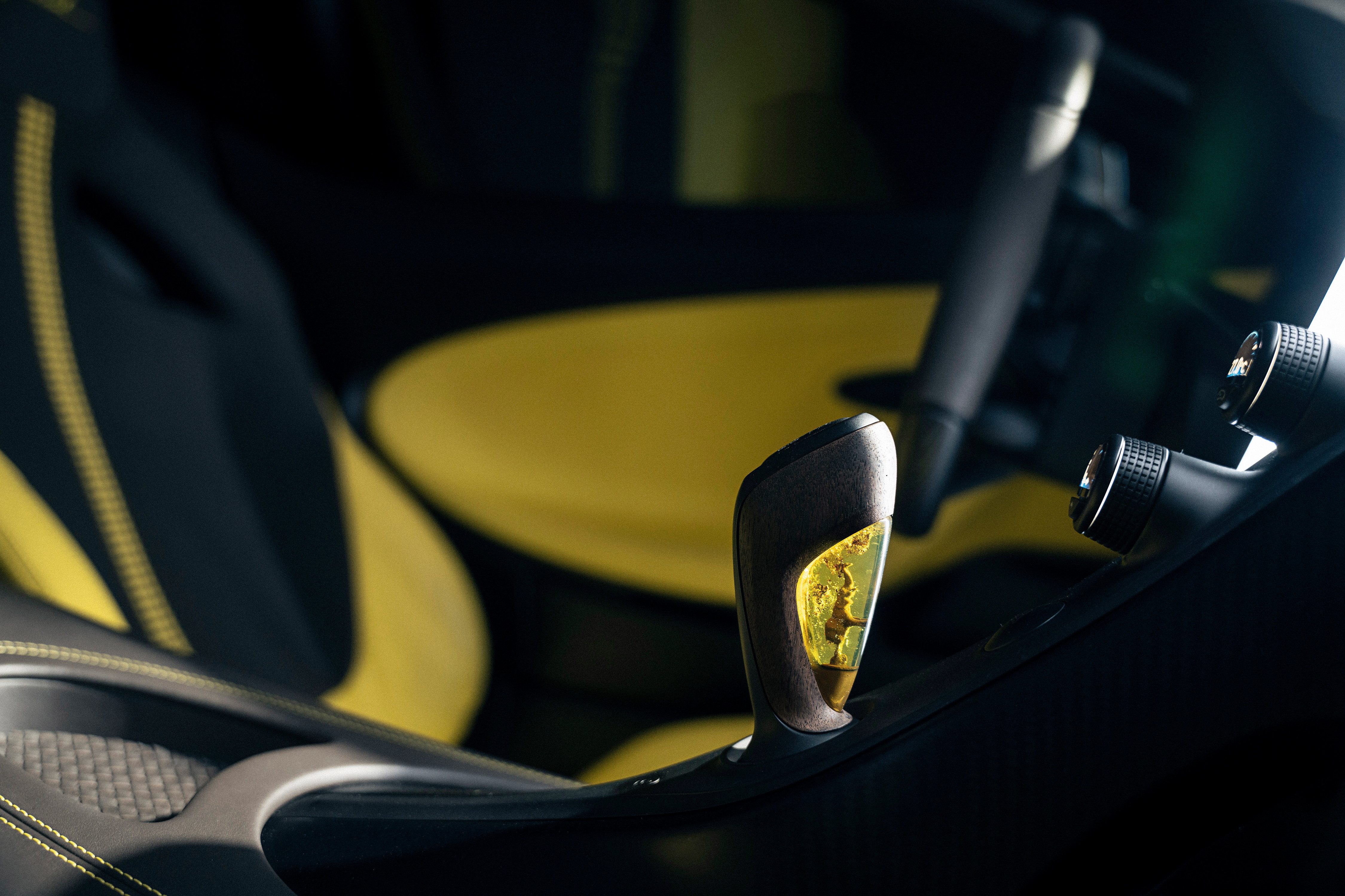 bugatti,  sieu xe,  w16 mistral,  chiron,  veyron,  chiron super sport,  chiron super sport 300+,  divo,  Veyron Barchetta,  koenigsegg,  pagani,  lamborghini,  ferrari,  La Voiture Noire anh 8