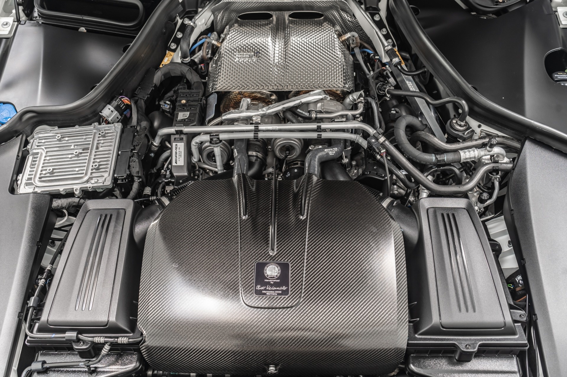 mercedes,  benz,  amg,  amg gt,  gt black series,  black series,  mercedes-amg gt black series,  amg gt black series,  sieu xe,  gt r,  amg gt r,  amg gt r pro,  xe the thao,  hieu suat cao anh 11