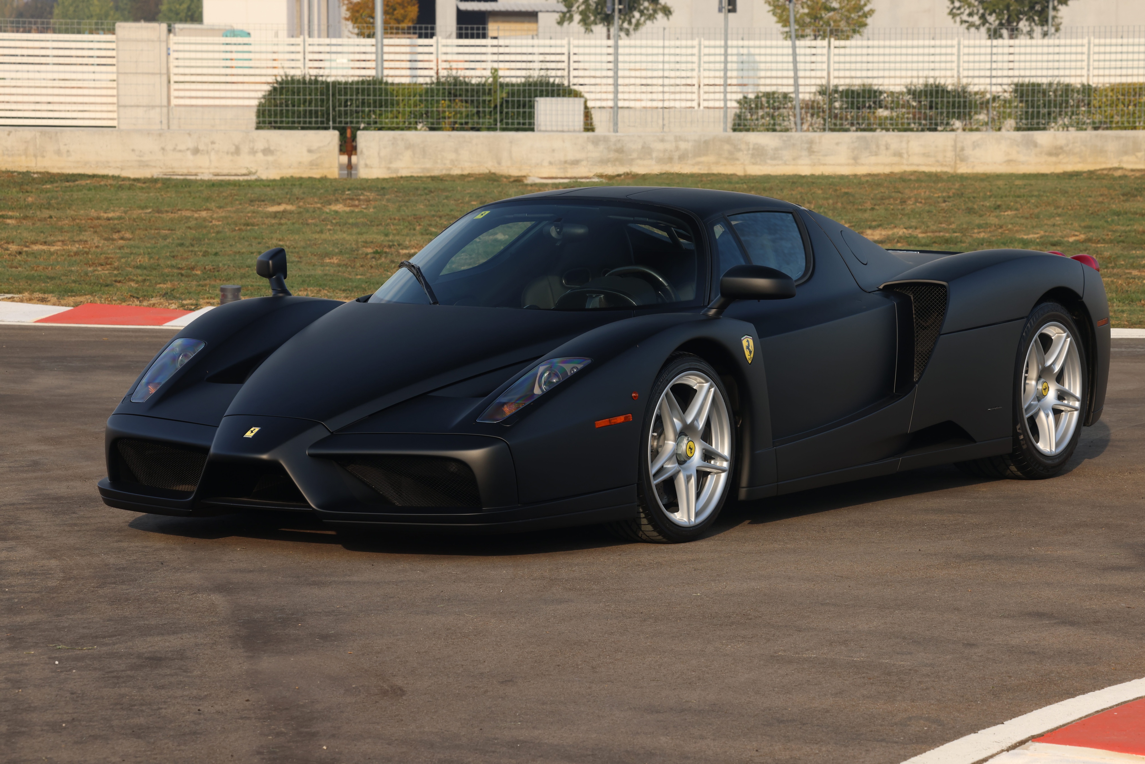 ferrari,  enzo,  enzo ferrari,  ferrari enzo,  siêu xe,  sưu tập,  đấu giá,  rm sotheby,  sotheby,  rm sotheby's,  lamborghini,  laferrari,  f40,  f50,  mclaren,  bugatti,  pagani,  koenigsegg ảnh 14 ferrari,  enzo,  enzo ferrari,  ferrari enzo,  sieu xe,  suu tap,  dau gia,  rm sotheby,  sotheby,  rm sotheby's,  lamborghini,  laferrari,  f40,  f50,  mclaren,  bugatti,  pagani,  koenigsegg anh 14