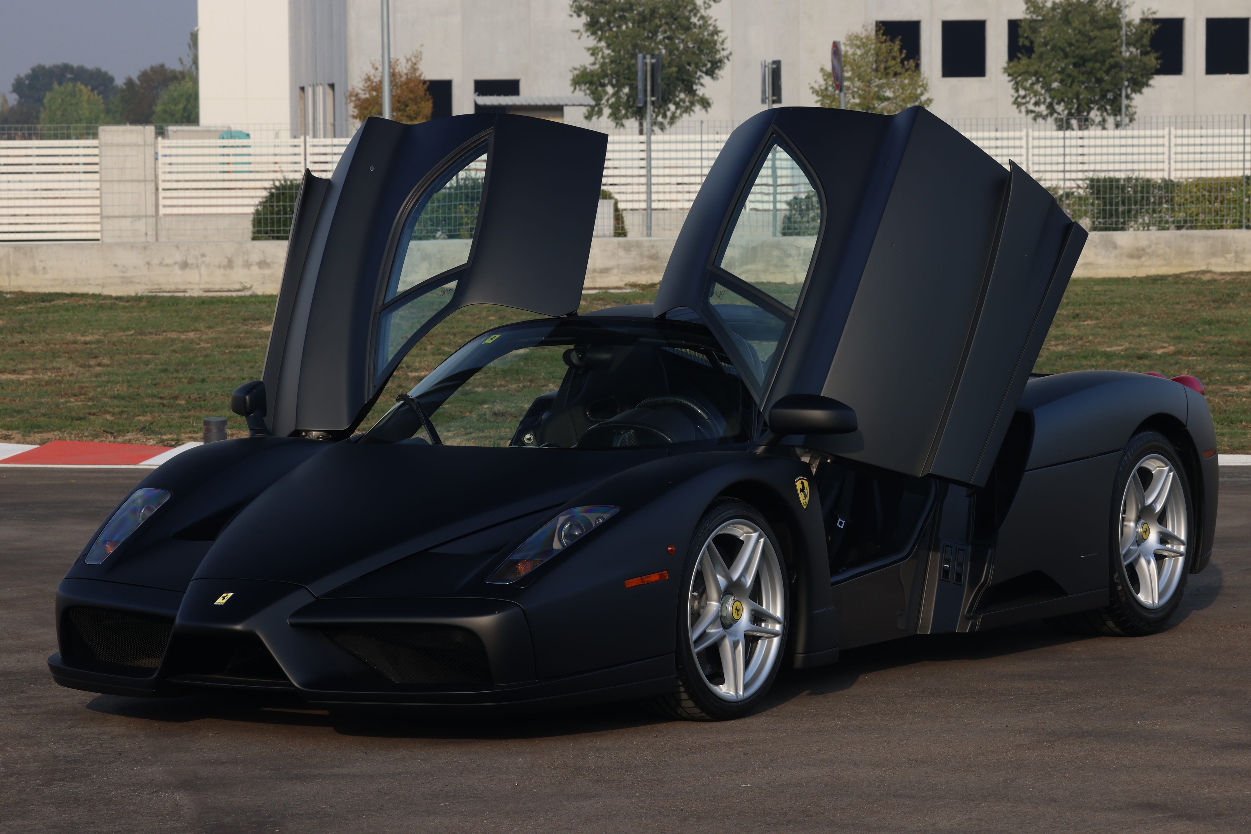 ferrari,  enzo,  enzo ferrari,  ferrari enzo,  siêu xe,  sưu tập,  đấu giá,  rm sotheby,  sotheby,  rm sotheby's,  lamborghini,  laferrari,  f40,  f50,  mclaren,  bugatti,  pagani,  koenigsegg ảnh 1 ferrari,  enzo,  enzo ferrari,  ferrari enzo,  sieu xe,  suu tap,  dau gia,  rm sotheby,  sotheby,  rm sotheby's,  lamborghini,  laferrari,  f40,  f50,  mclaren,  bugatti,  pagani,  koenigsegg anh 1