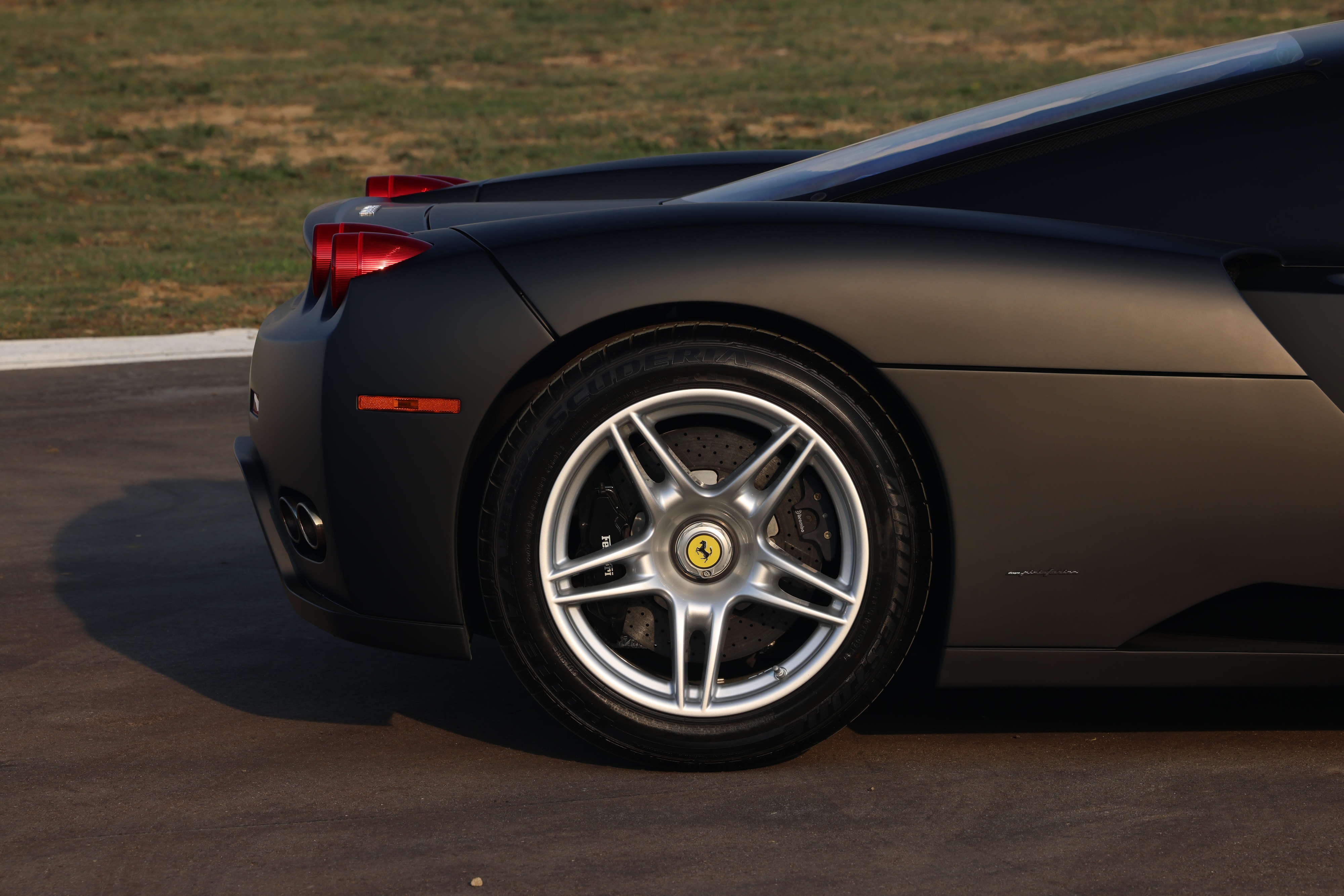 ferrari,  enzo,  enzo ferrari,  ferrari enzo,  siêu xe,  sưu tập,  đấu giá,  rm sotheby,  sotheby,  rm sotheby's,  lamborghini,  laferrari,  f40,  f50,  mclaren,  bugatti,  pagani,  koenigsegg ảnh 8 ferrari,  enzo,  enzo ferrari,  ferrari enzo,  sieu xe,  suu tap,  dau gia,  rm sotheby,  sotheby,  rm sotheby's,  lamborghini,  laferrari,  f40,  f50,  mclaren,  bugatti,  pagani,  koenigsegg anh 8