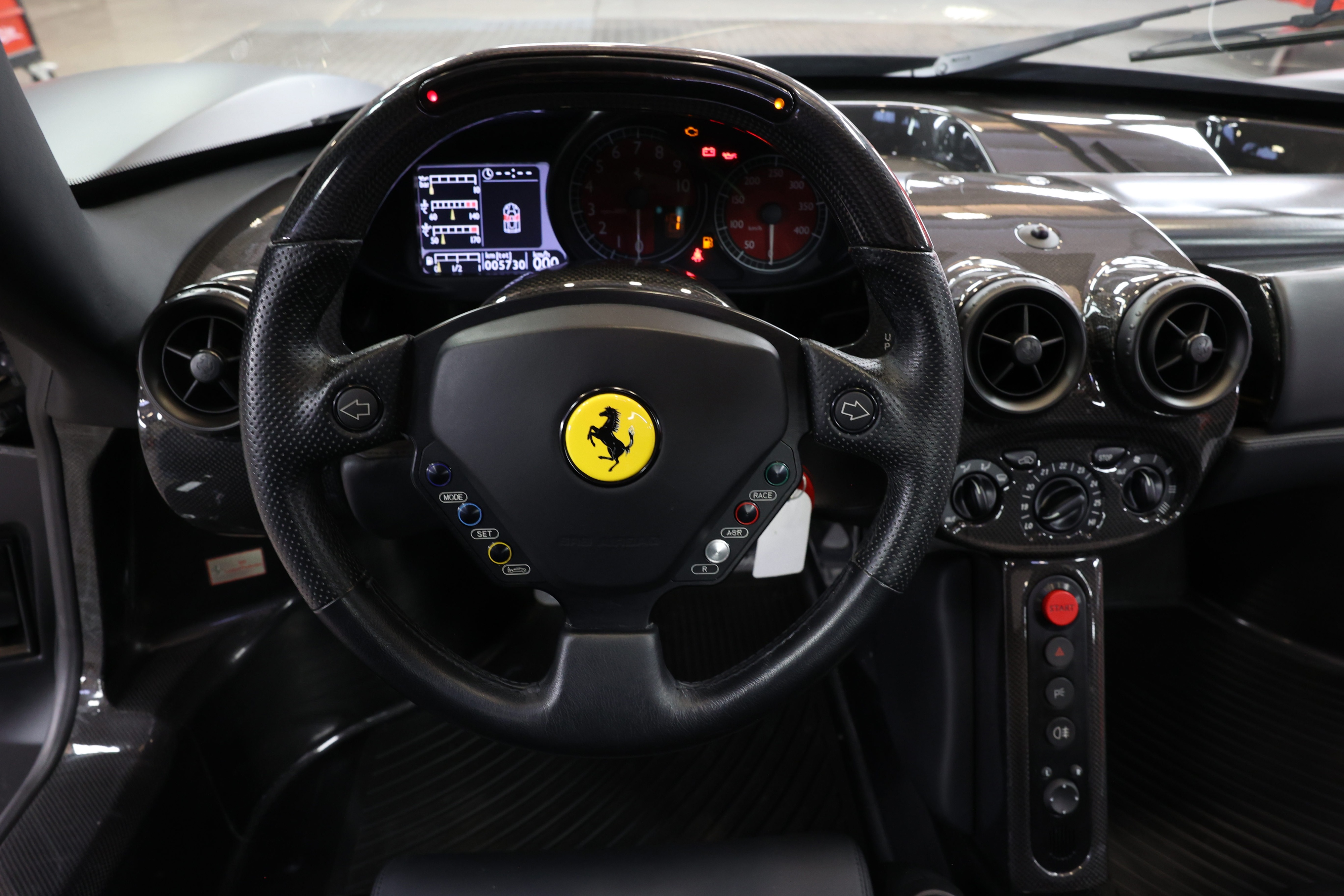 ferrari,  enzo,  enzo ferrari,  ferrari enzo,  siêu xe,  sưu tập,  đấu giá,  rm sotheby,  sotheby,  rm sotheby's,  lamborghini,  laferrari,  f40,  f50,  mclaren,  bugatti,  pagani,  koenigsegg ảnh 10 ferrari,  enzo,  enzo ferrari,  ferrari enzo,  sieu xe,  suu tap,  dau gia,  rm sotheby,  sotheby,  rm sotheby's,  lamborghini,  laferrari,  f40,  f50,  mclaren,  bugatti,  pagani,  koenigsegg anh 10