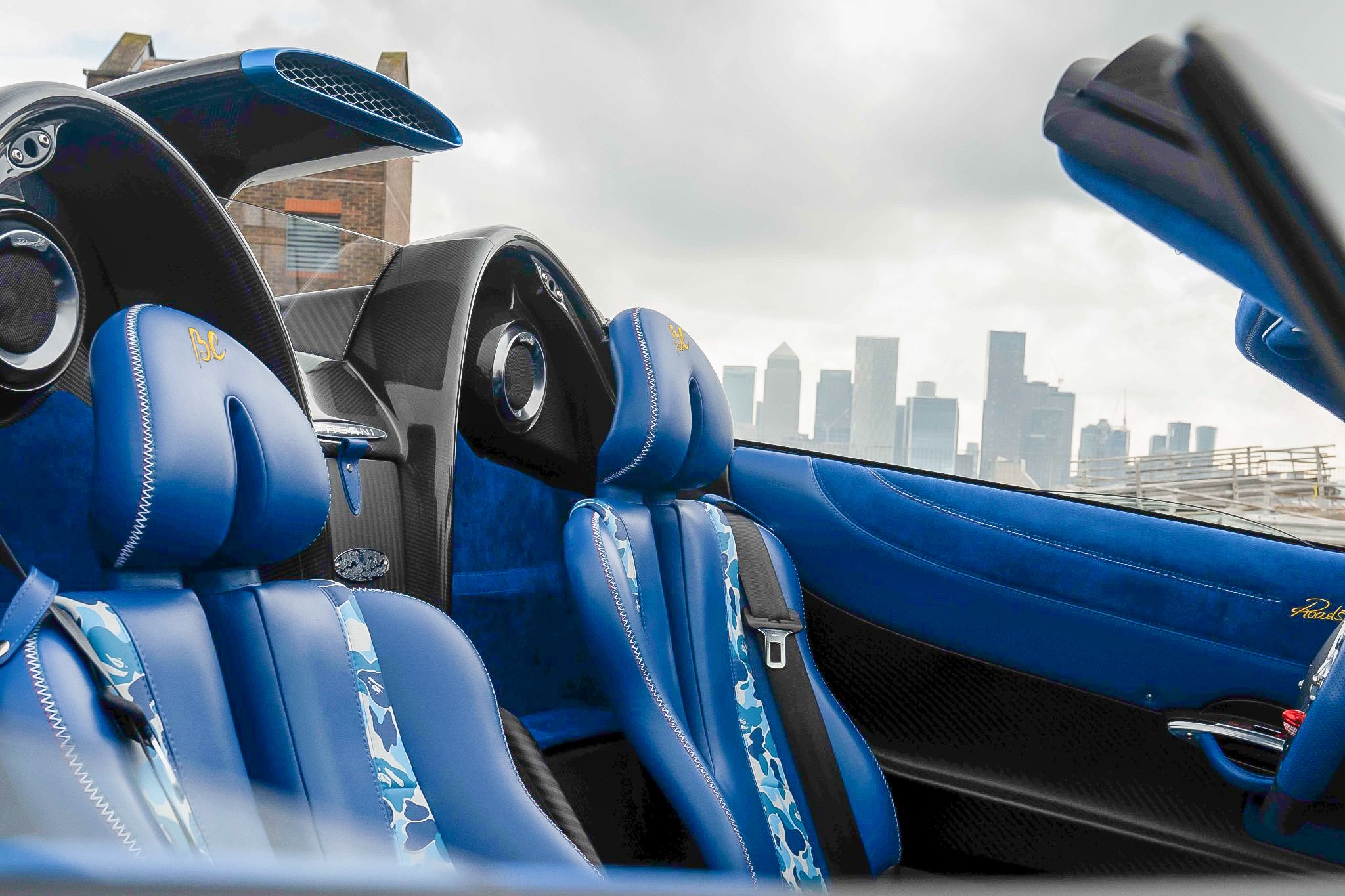 pagani,  huayra,  zonda,  huayra bc,  huayra roadster,  huayra roadster bc,  huayra bc roadster,  pagani huayra,  bape,  hypebeast,  utopia,  hypercar,  sieu xe,  bugatti,  koenigsegg,  lamborghini,  ferrari,  mclaren,  pagani bape,  huayra bape,  huayra bc bape,  paris motor show,  benny caiola,  horacio pagani anh 12