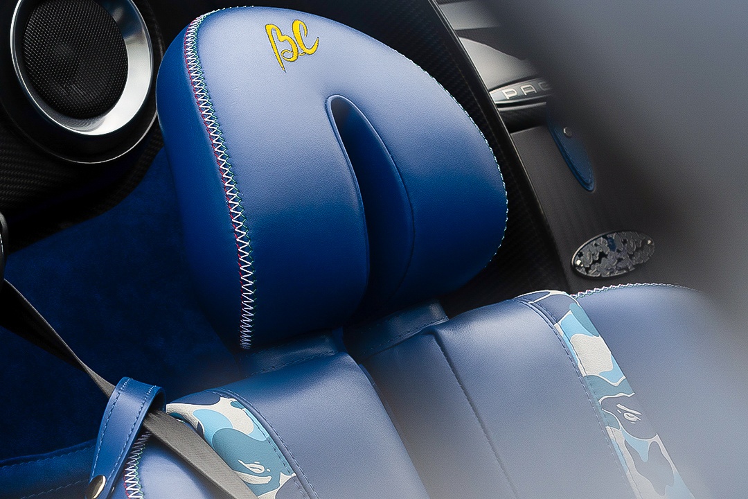 pagani,  huayra,  zonda,  huayra bc,  huayra roadster,  huayra roadster bc,  huayra bc roadster,  pagani huayra,  bape,  hypebeast,  utopia,  hypercar,  sieu xe,  bugatti,  koenigsegg,  lamborghini,  ferrari,  mclaren,  pagani bape,  huayra bape,  huayra bc bape,  paris motor show,  benny caiola,  horacio pagani anh 8