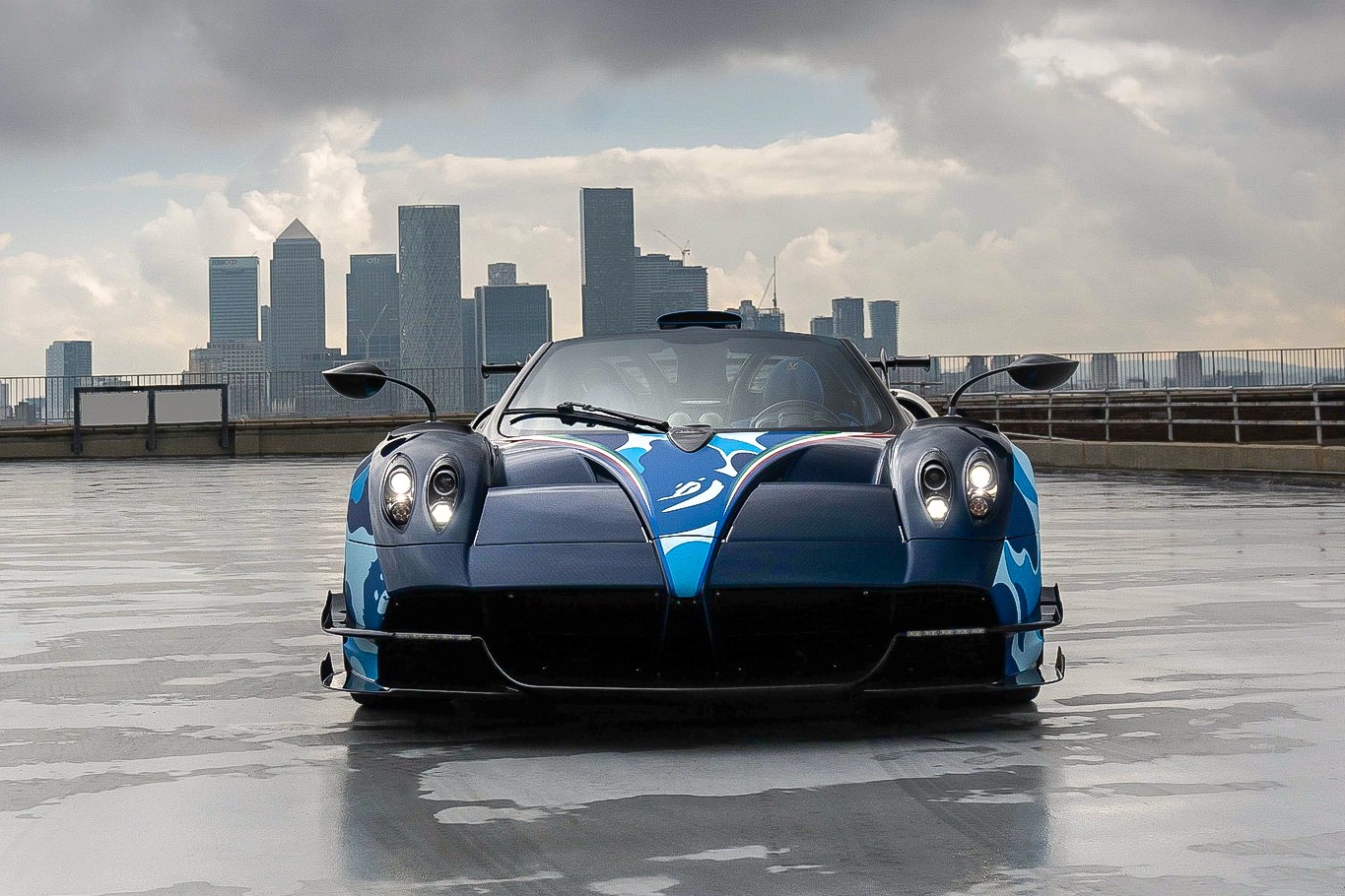 pagani,  huayra,  zonda,  huayra bc,  huayra roadster,  huayra roadster bc,  huayra bc roadster,  pagani huayra,  bape,  hypebeast,  utopia,  hypercar,  sieu xe,  bugatti,  koenigsegg,  lamborghini,  ferrari,  mclaren,  pagani bape,  huayra bape,  huayra bc bape,  paris motor show,  benny caiola,  horacio pagani anh 13