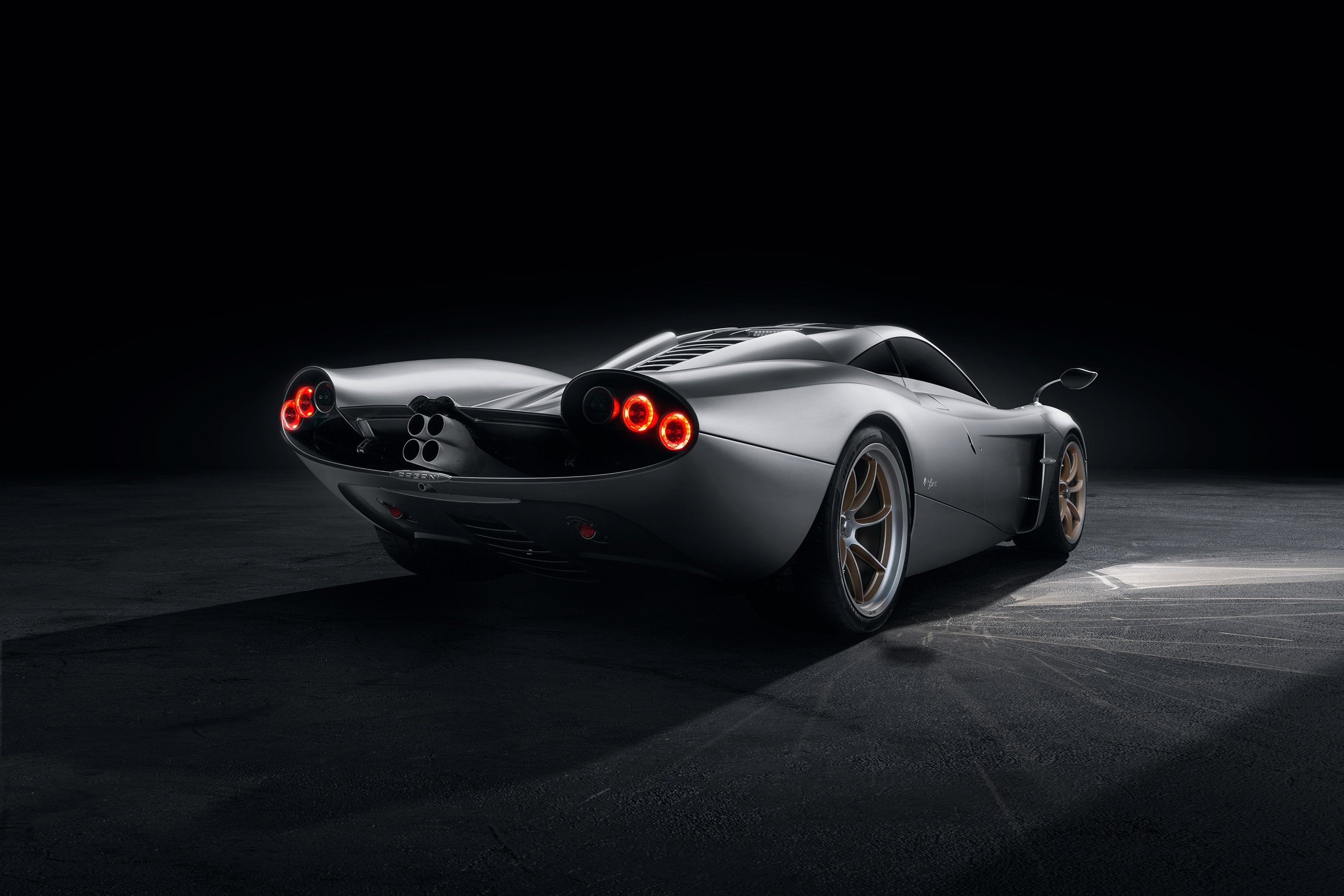 pagani,  huayra,  codalunga,  pagani huayra,  zonda,  pagani zonda,  huayra codalunga,  pagani huayra codalunga,  sieu xe,  supercar,  hypercar,  bugatti,  koenigsegg,  lamborghini,  mclaren,  ferrari,  utopia,  pagani utopia anh 2