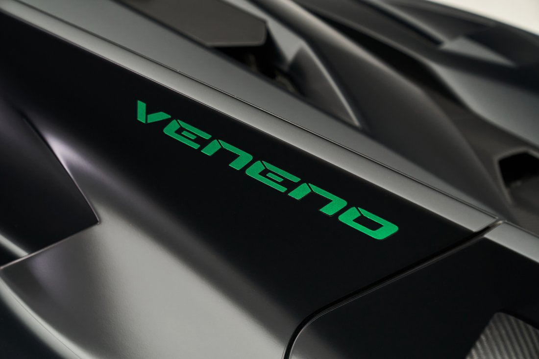 lamborghini,  veneno,  veneno roadster,  lamborghini veneno,  lamborghini veneno roadster,  aventador,  huracan,  centenario,  sian,  sieu xe,  ferrari,  pagani,  bugatti,  koenigsegg,  mclaren anh 15