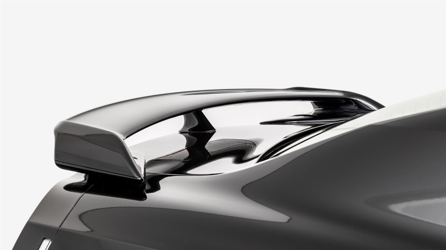 nissan,  gt-r,  nissan gt-r,  nismo,  nissan gt-r nismo,  black edition,  nissan gt-r black edition,  gt-r black edition,  sieu xe,  xe the thao,  hieu suat cao,  mercedes,  porsche,  porsche 911,  mercedes-amg,  amg gt,  amg,  f1,  cong thuc 1,  Sebastian Vettel anh 7