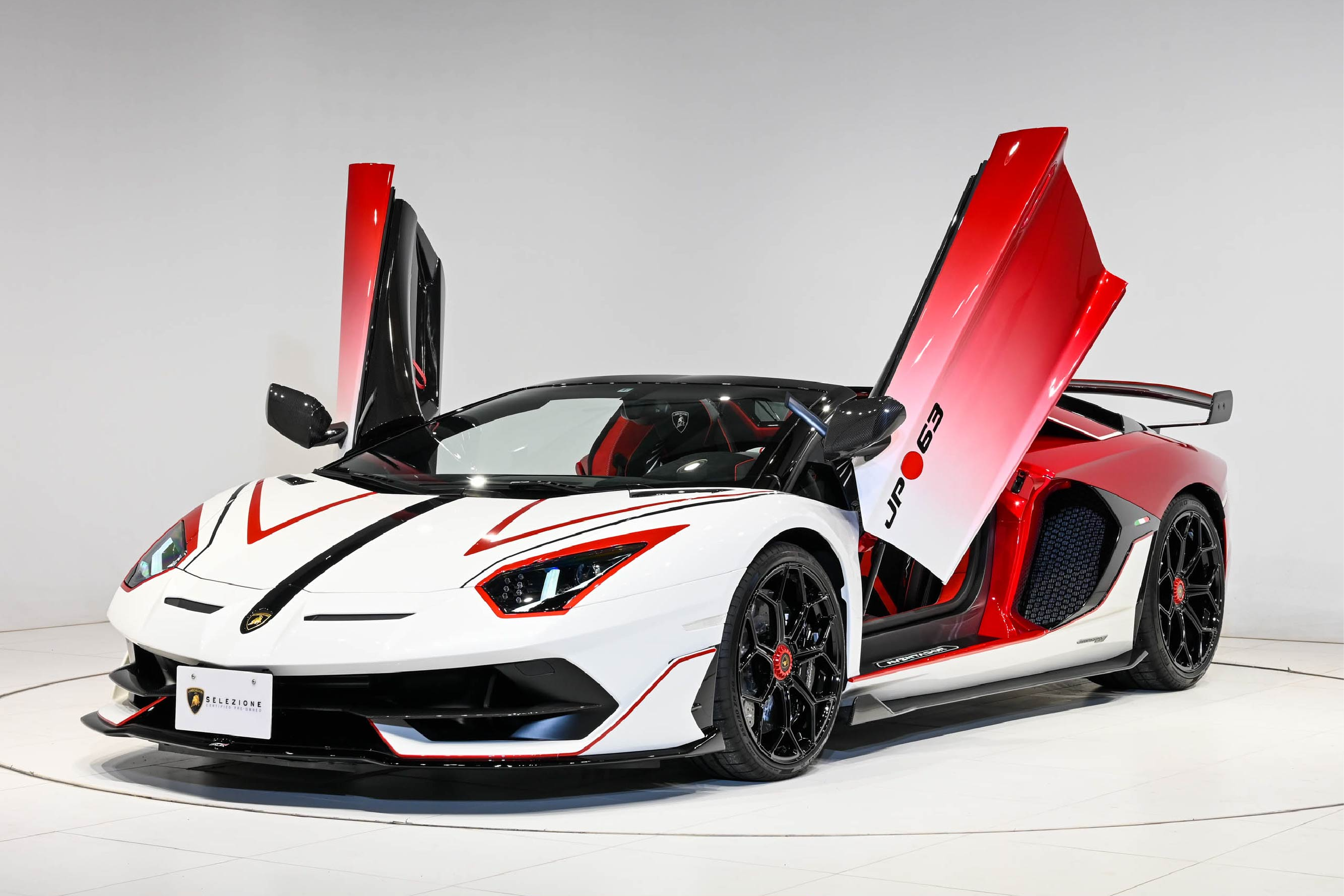Can canh Lamborghini Aventador SVJ Roadster duy nhat tren the gioi hinh anh