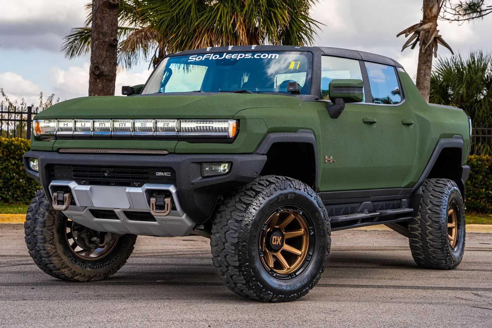 gmc,  hummer,  hummer ev,  xe dien,  hummer ev edition 1,  South Florida Custom,  xe do,  ban tai,  pickup,  suv,  SoFlo Strikeforce anh 2