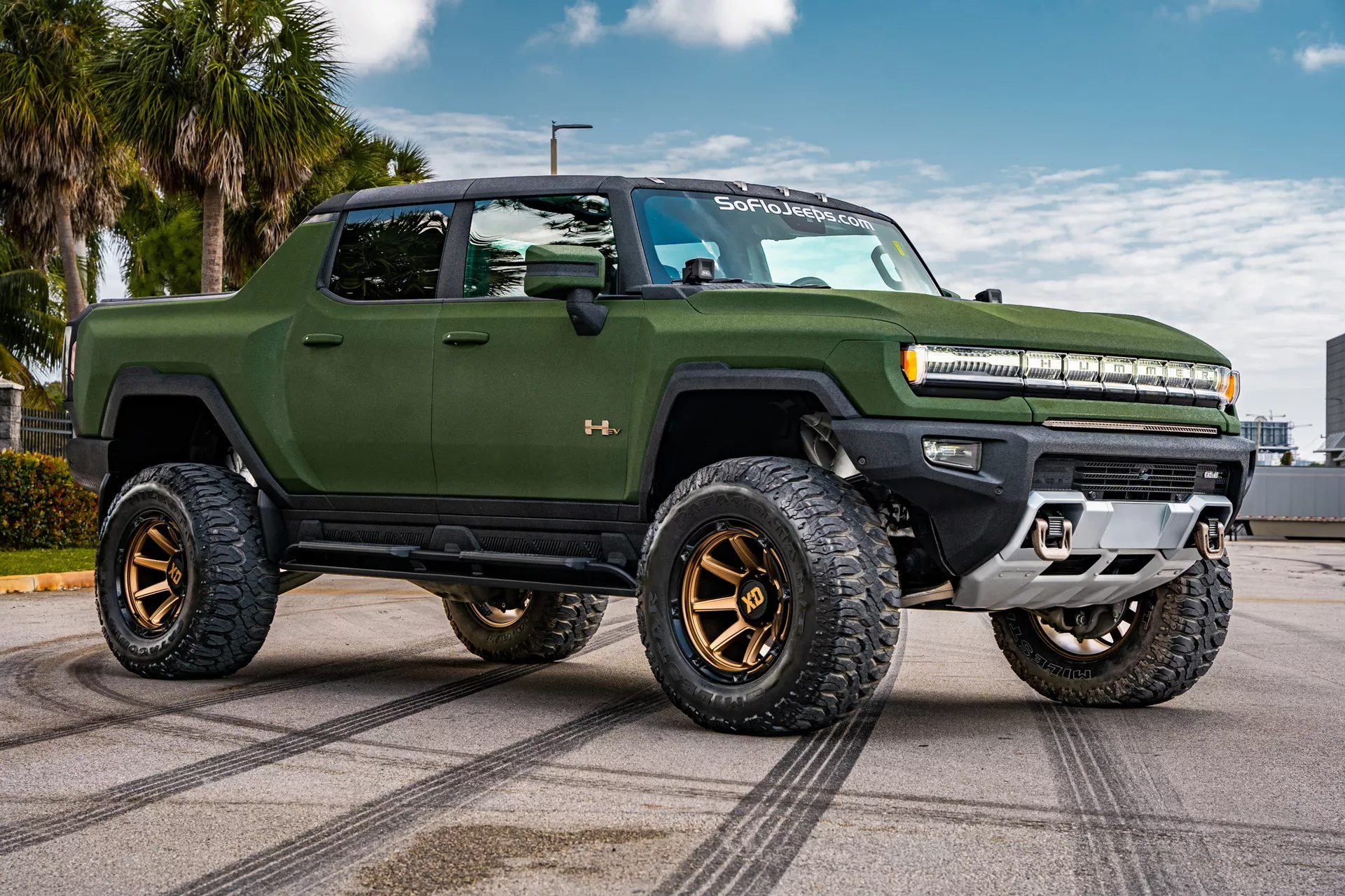 gmc,  hummer,  hummer ev,  xe dien,  hummer ev edition 1,  South Florida Custom,  xe do,  ban tai,  pickup,  suv,  SoFlo Strikeforce anh 13