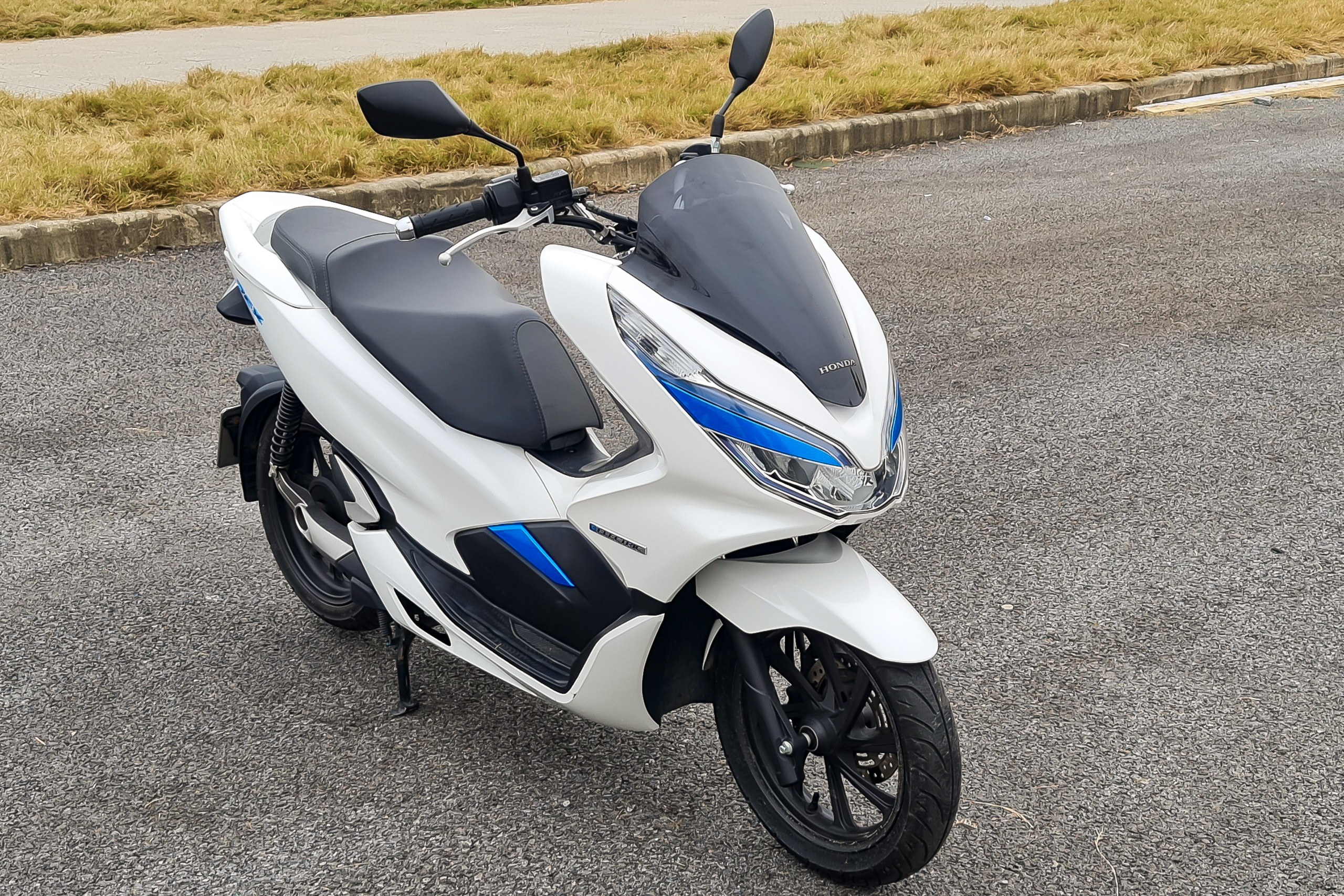 honda,  pcx,  pcx electric,  honda viet nam,  honda pcx,  honda pcx electric,  pcx 150,  pcx 160,  pcx 125,  PCX e:HEV,  yamaha,  , sh,  honda sh,  xe tay ga anh 14
