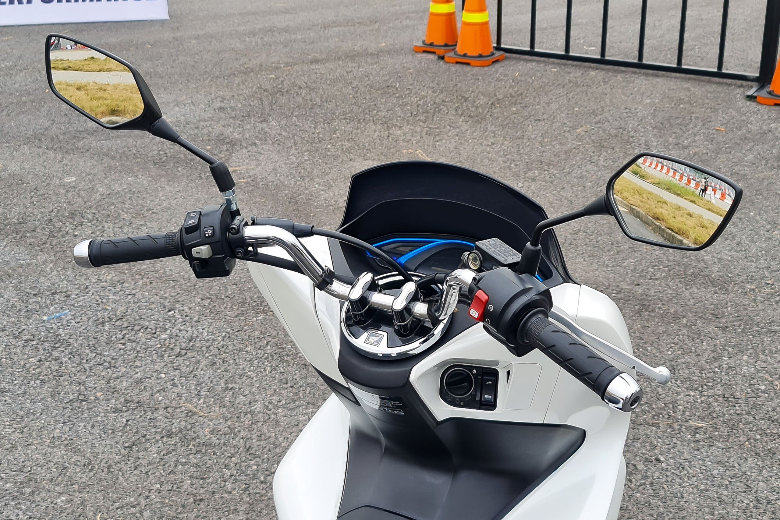 honda,  pcx,  pcx electric,  honda viet nam,  honda pcx,  honda pcx electric,  pcx 150,  pcx 160,  pcx 125,  PCX e:HEV,  yamaha,  , sh,  honda sh,  xe tay ga anh 5