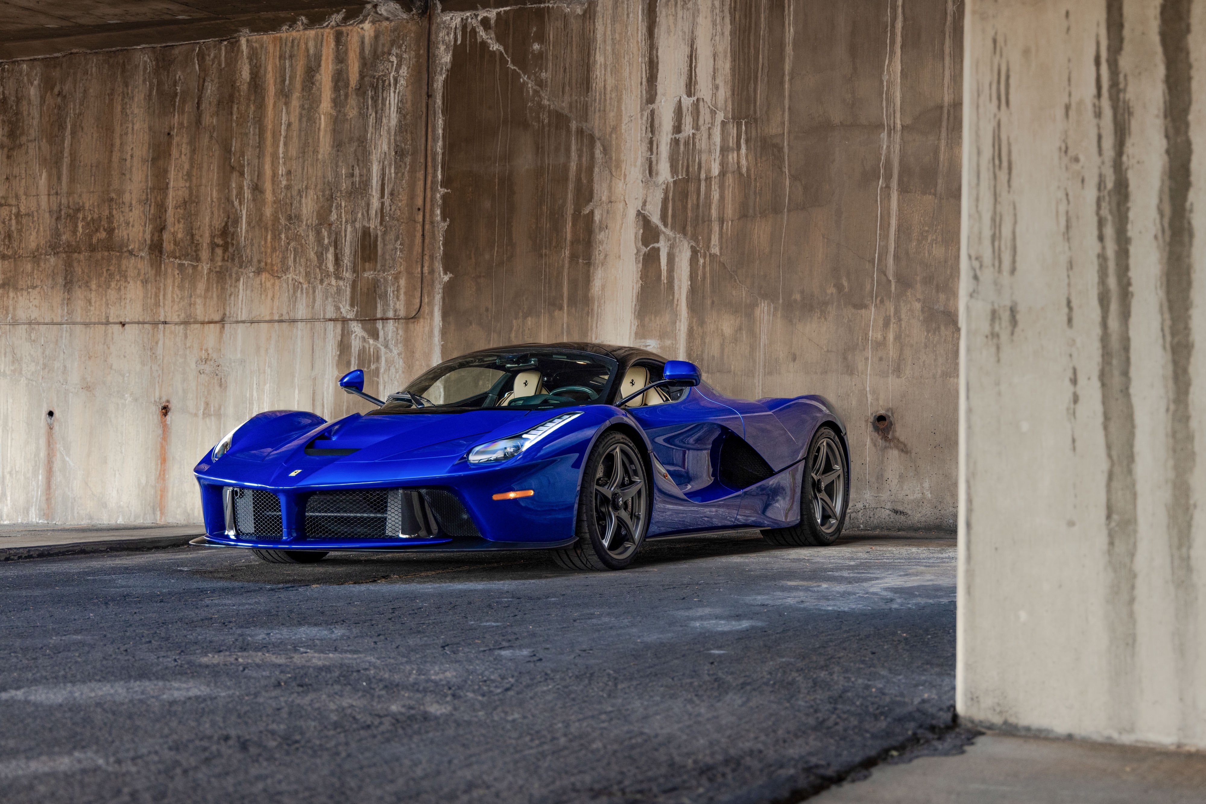 ferrari,  laferrari,  mclaren,  p1,  porsche,  918,  918 spyder,  sieu xe,  supercar,  hypercar,  hybrid,  dau gia,  rm sotheby's,  sotheby,  pagani,  koenigsegg,  Greg Whitten,  enzo,  f40,  f50,  250 gto,  lamborghini anh 15