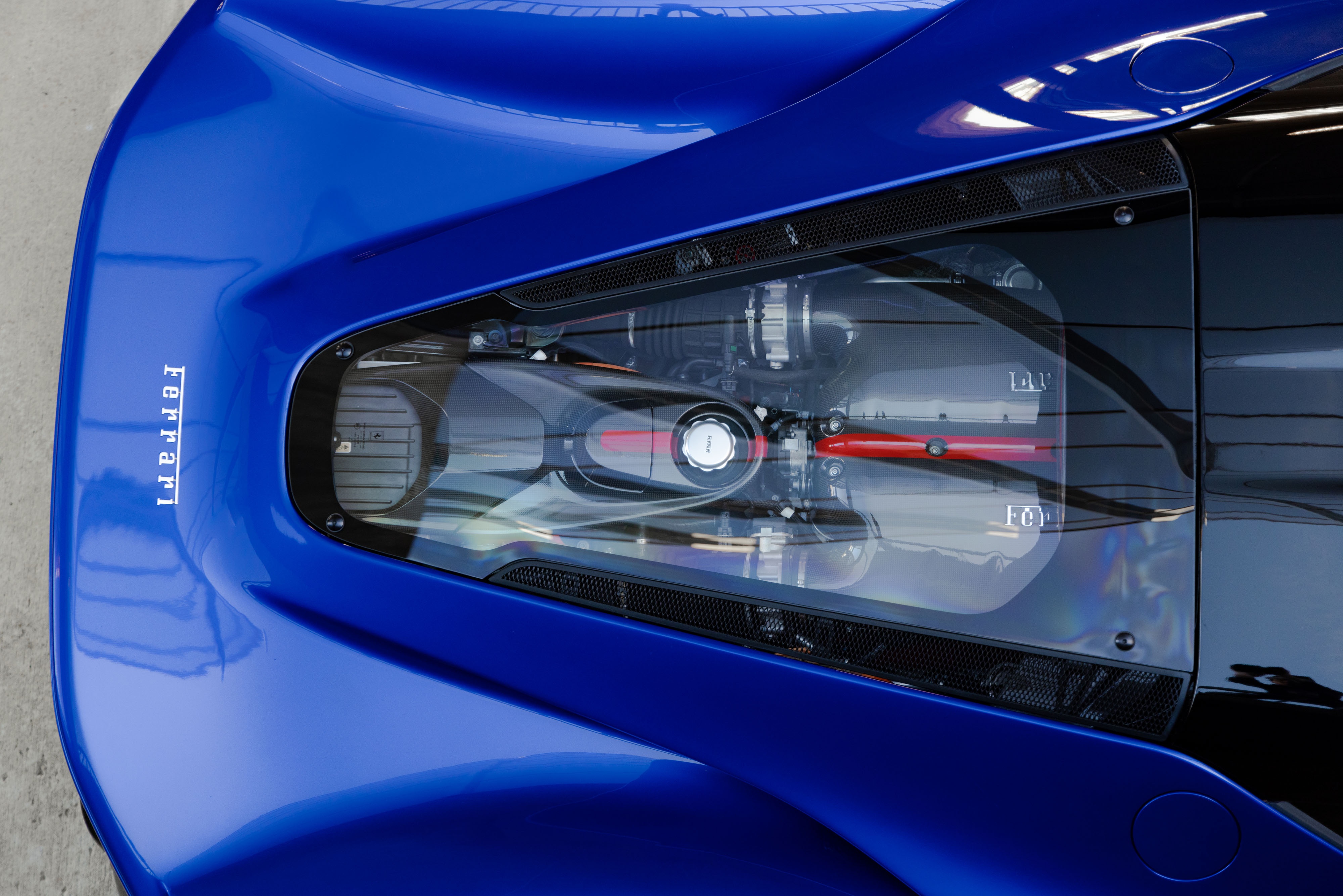 ferrari,  laferrari,  mclaren,  p1,  porsche,  918,  918 spyder,  sieu xe,  supercar,  hypercar,  hybrid,  dau gia,  rm sotheby's,  sotheby,  pagani,  koenigsegg,  Greg Whitten,  enzo,  f40,  f50,  250 gto,  lamborghini anh 10