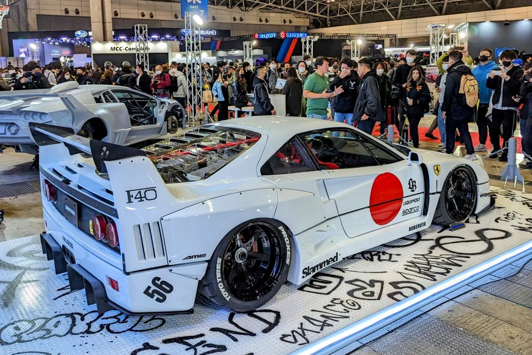 ferrari,  f40,  f50,  enzo,  laferrari,  sieu xe,  than rong,  liberty walk,  lb-works,  lamborghini,  tokyo auto salon,  trien lam,  ferrari f40,  f40 liberty,  ferrari f40 liberty anh 2