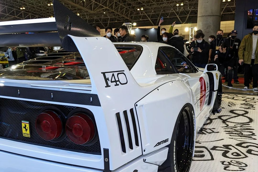 ferrari,  f40,  f50,  enzo,  laferrari,  sieu xe,  than rong,  liberty walk,  lb-works,  lamborghini,  tokyo auto salon,  trien lam,  ferrari f40,  f40 liberty,  ferrari f40 liberty anh 11